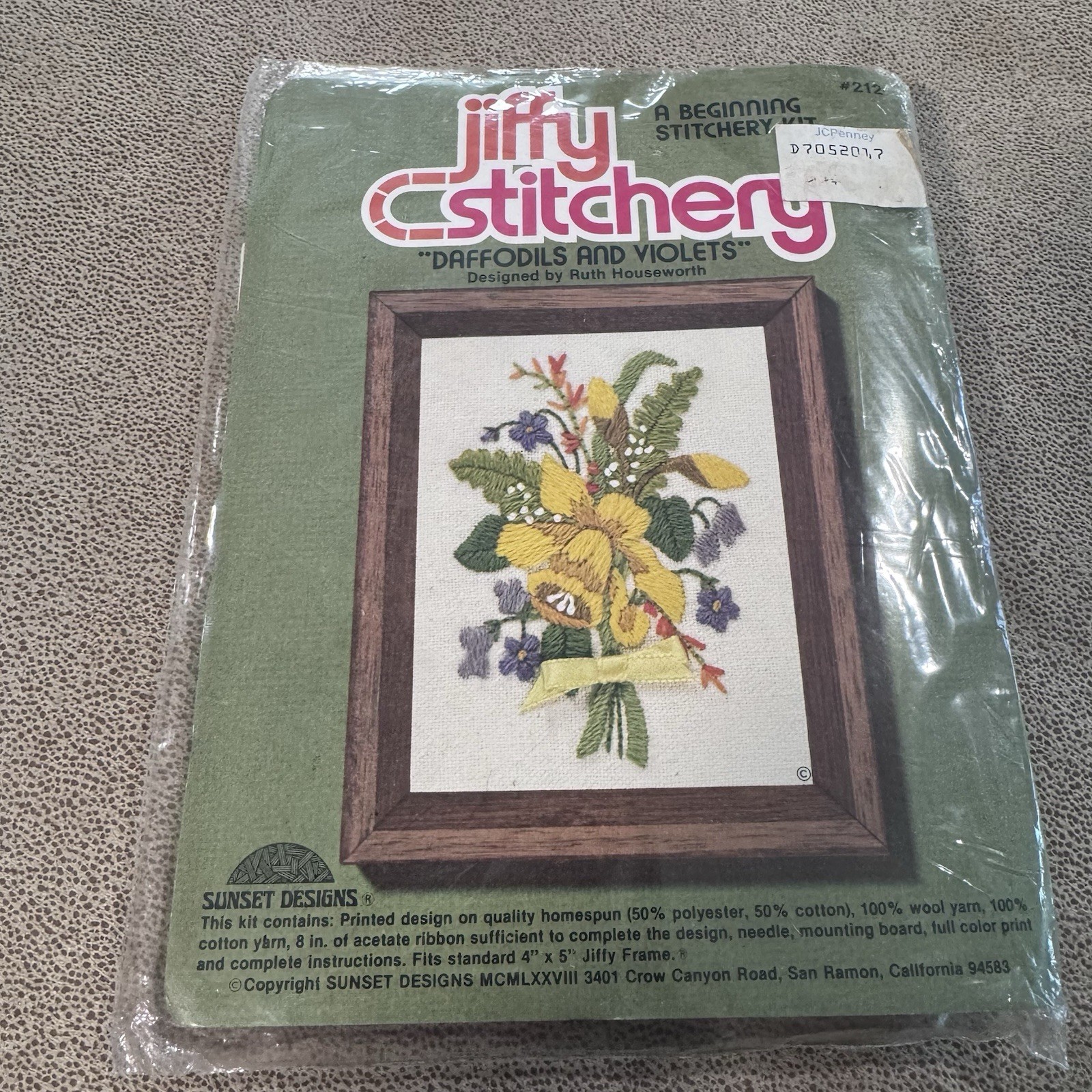 Vintage Jiffy Stitchery Daffodils and Violets Crewel Kit 212 Sunset Designs NIP Vintage Jiffy Stitchery Daffodils and Violets Crewel Kit 212 Sunset Designs NIP