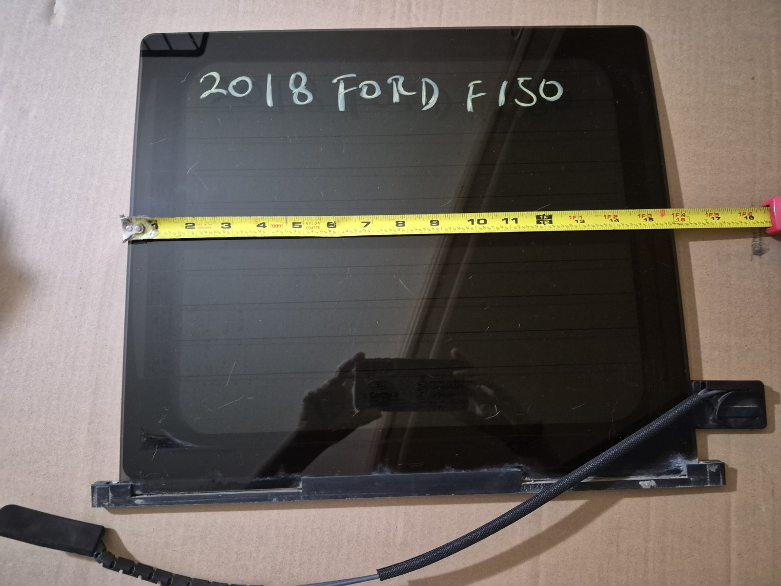 2015 - 2024 Ford 150 F150 OEM Back Glass Center Heated Power Sliding 2015 - 2024 Ford 150 F150 OEM Back Glass Center Heated Power Sliding
