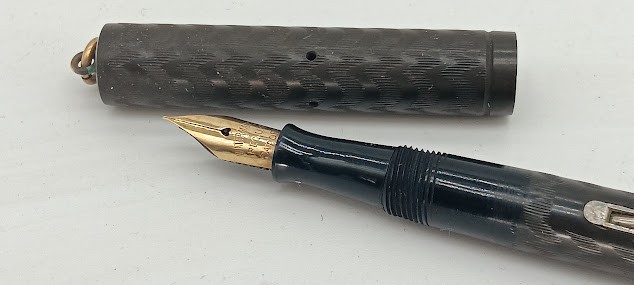 Antique 1920's Waterman Salesmen's pen52-1/2 V Waterman Ink pen Ring top Nib is Antique 1920's Waterman Salesmen's pen52-1/2 V Waterman Ink pen Ring top Nib is