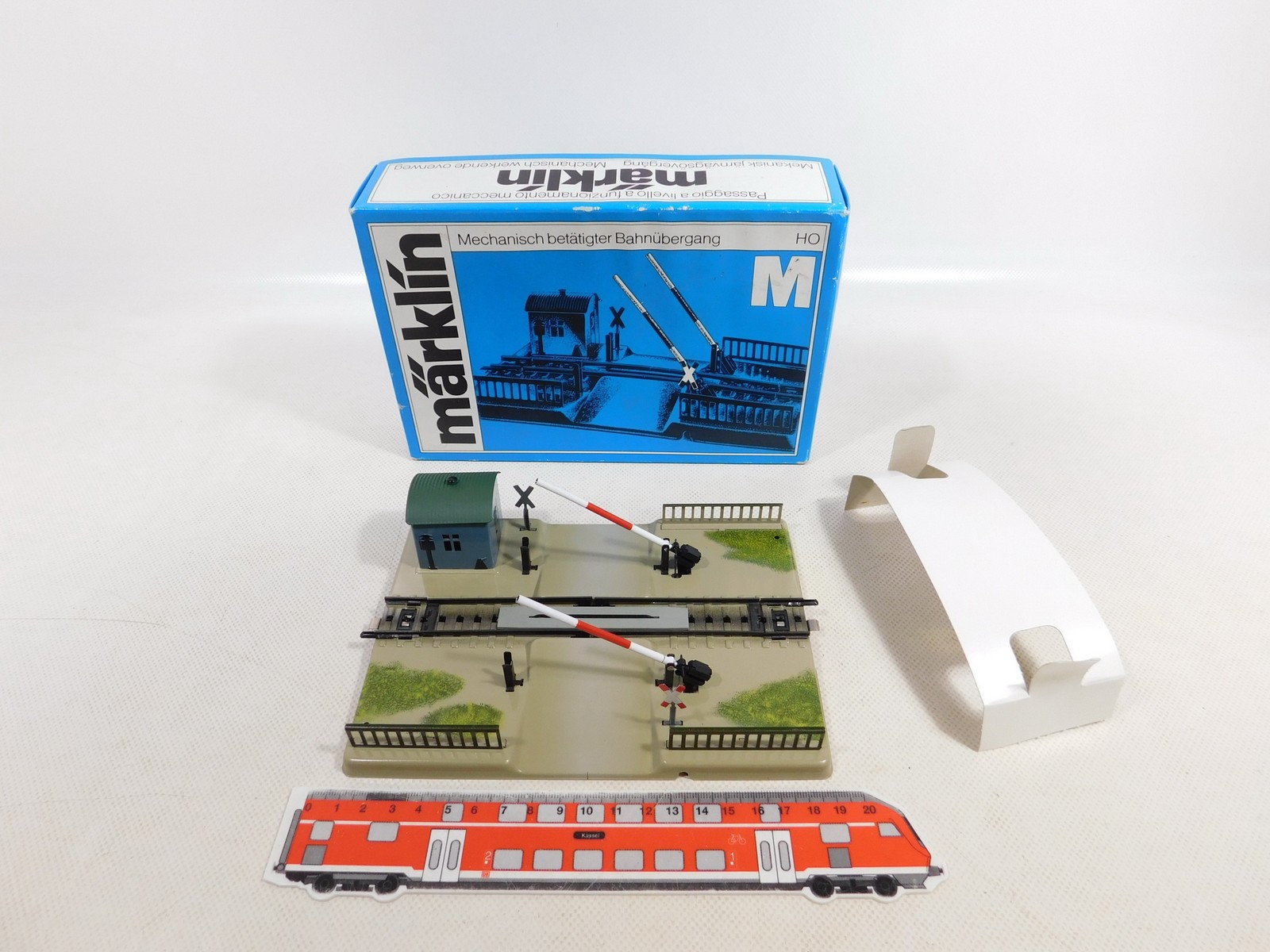 Märklin H0 AC 7390 Mechanical Actuated Railroad Crossing M Track Sg + Box #
