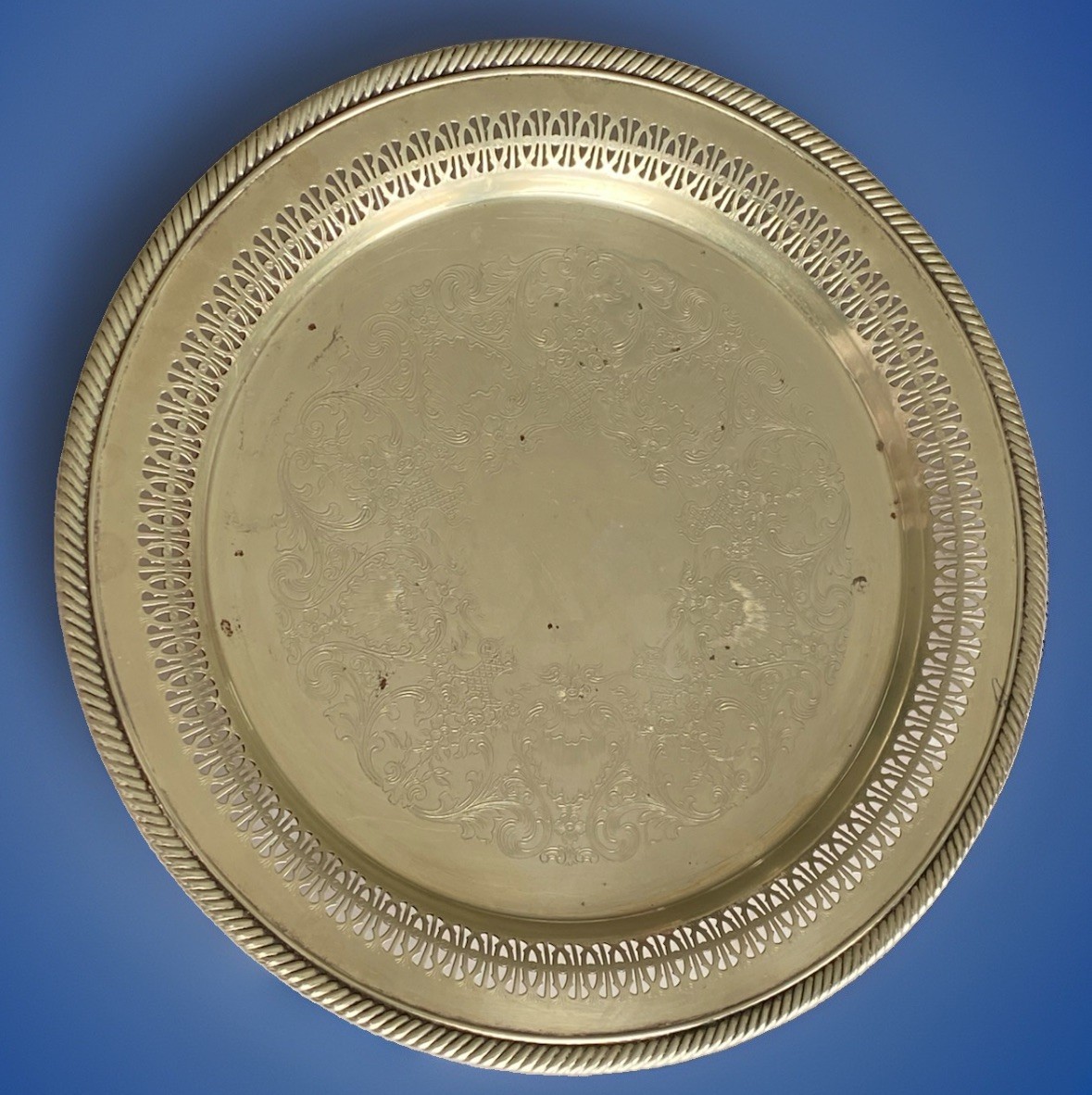 Antique WM Rogers 170 SilverPlated Serving Tray Platter 12”Round Rare Grammas
