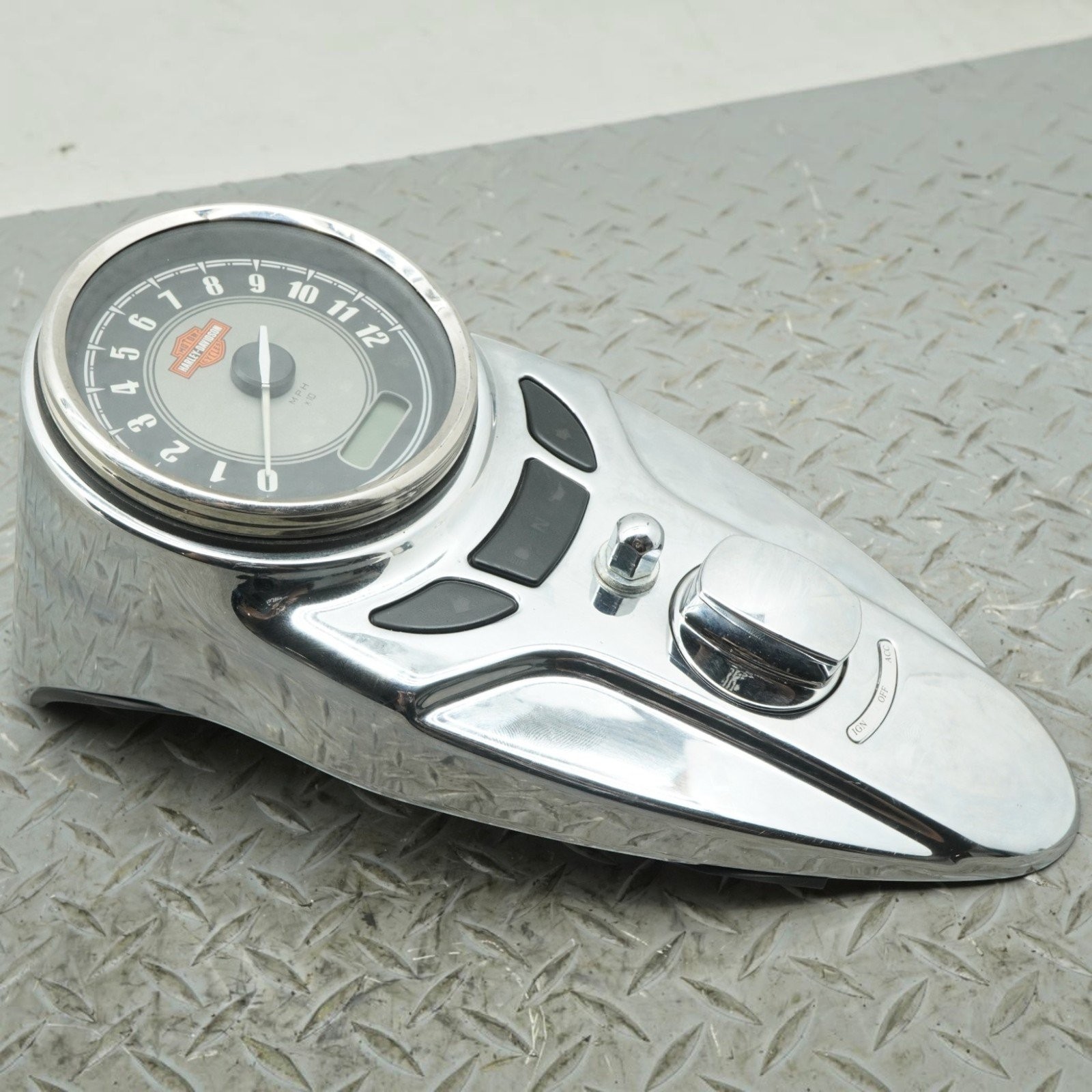 00-11 Harley Davidson Heritage Softail FLSTC Speedometer Cluster Chrome OEM 00-11 Harley Davidson Heritage Softail FLSTC Speedometer Cluster Chrome OEM