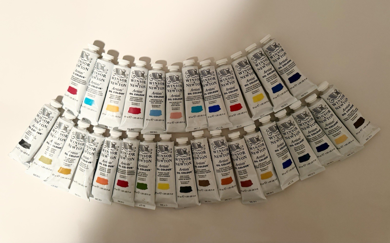 LOT OF 30 Winsor & Newton Artists Oil Colour 37ml Paint Tubes *NEW LOT OF 30 Winsor & Newton Artists Oil Colour 37ml Paint Tubes *NEW