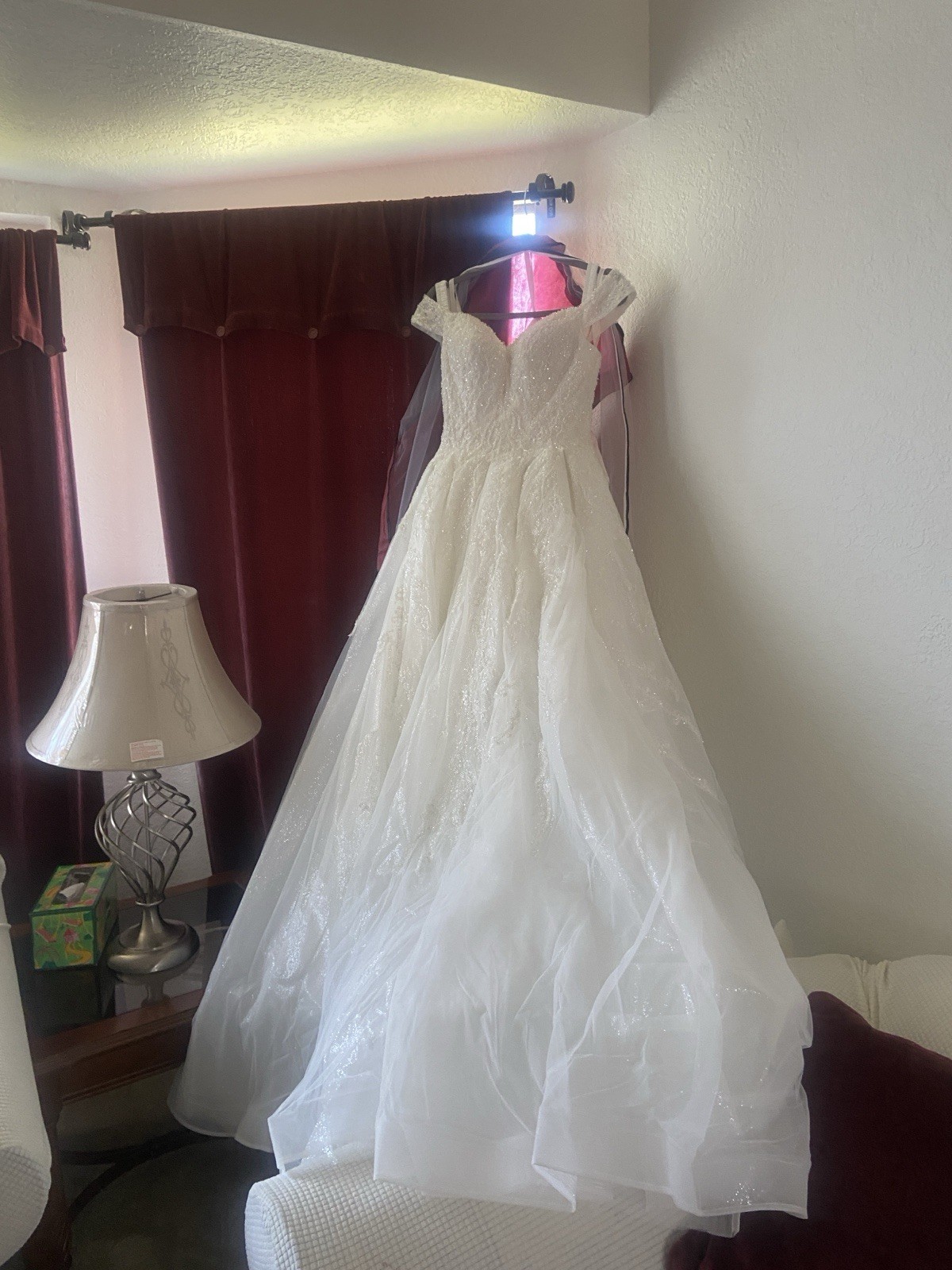 White Lace and Sequin Wedding Dress Size 8-10 New With Tags White Lace and Sequin Wedding Dress Size 8-10 New With Tags