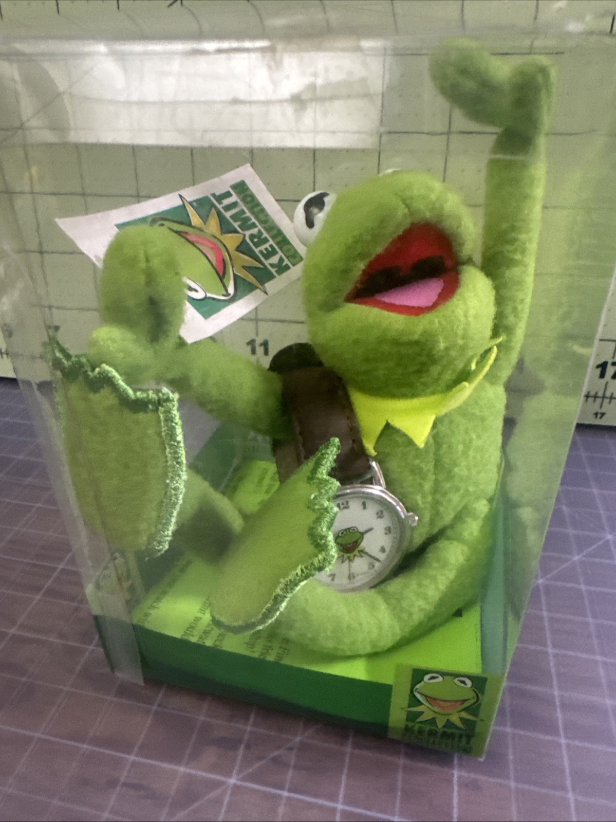 VTG The Kermit Collection Kermit the Frog Jim Henson Muppets Plush W/ Time Piece