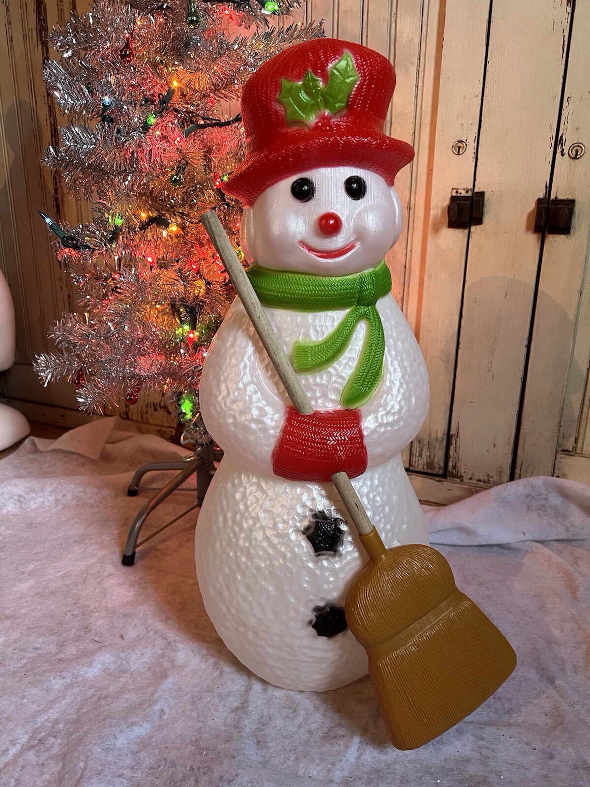 Vintage Blow Mold Dimpled Snowman With Broom Lighted Union New Old Stock 22”