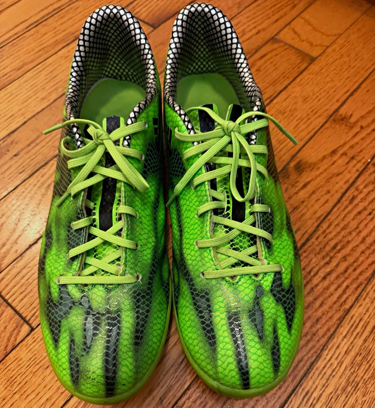 Rare Adidas primeknit2.0 cleats Men\'s Green/Black size 10, company made 10K only