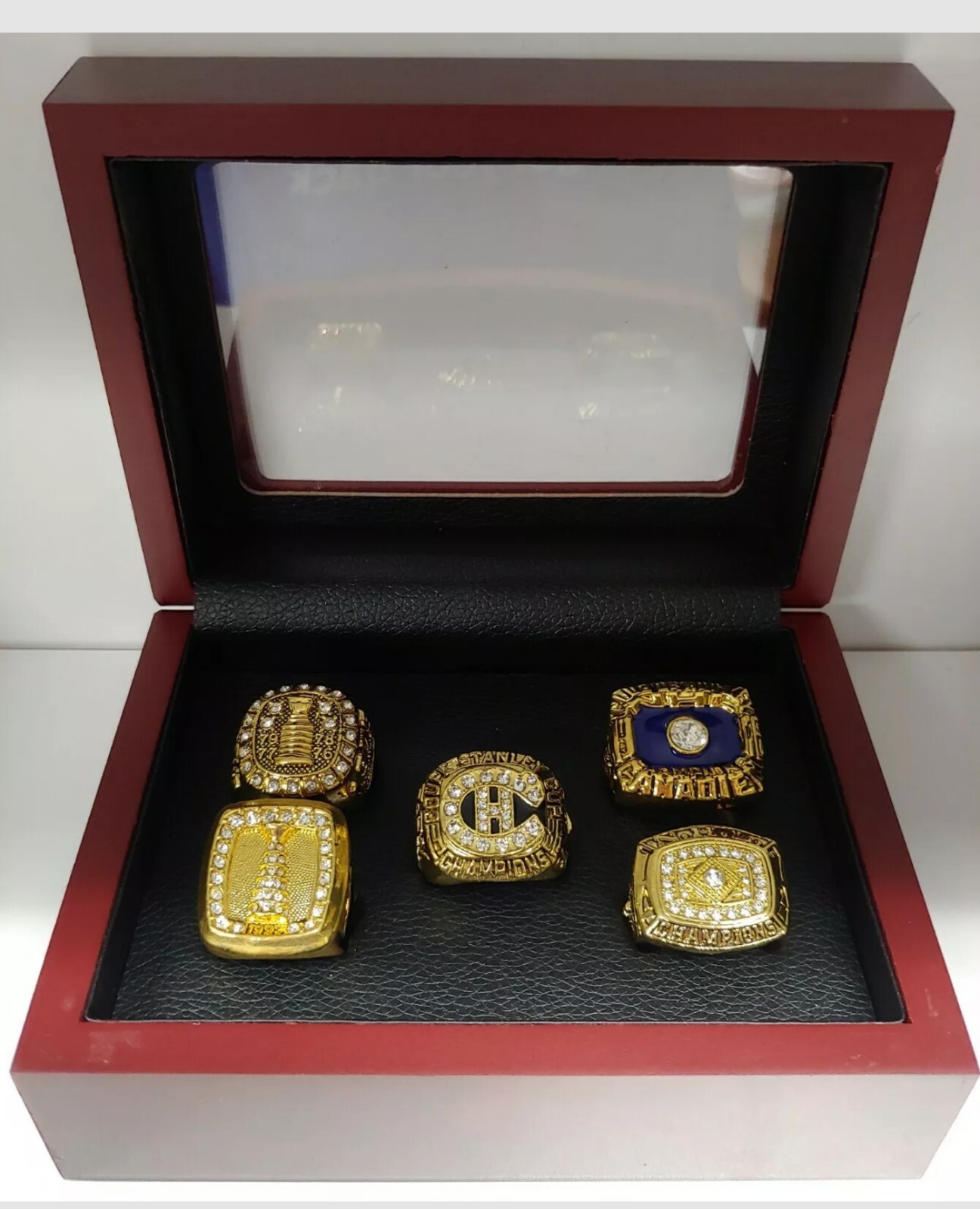 Montreal Canadiens - Stanley Cup 5 Ring Set With Wood Box. Roy Lafleur Cournoyer