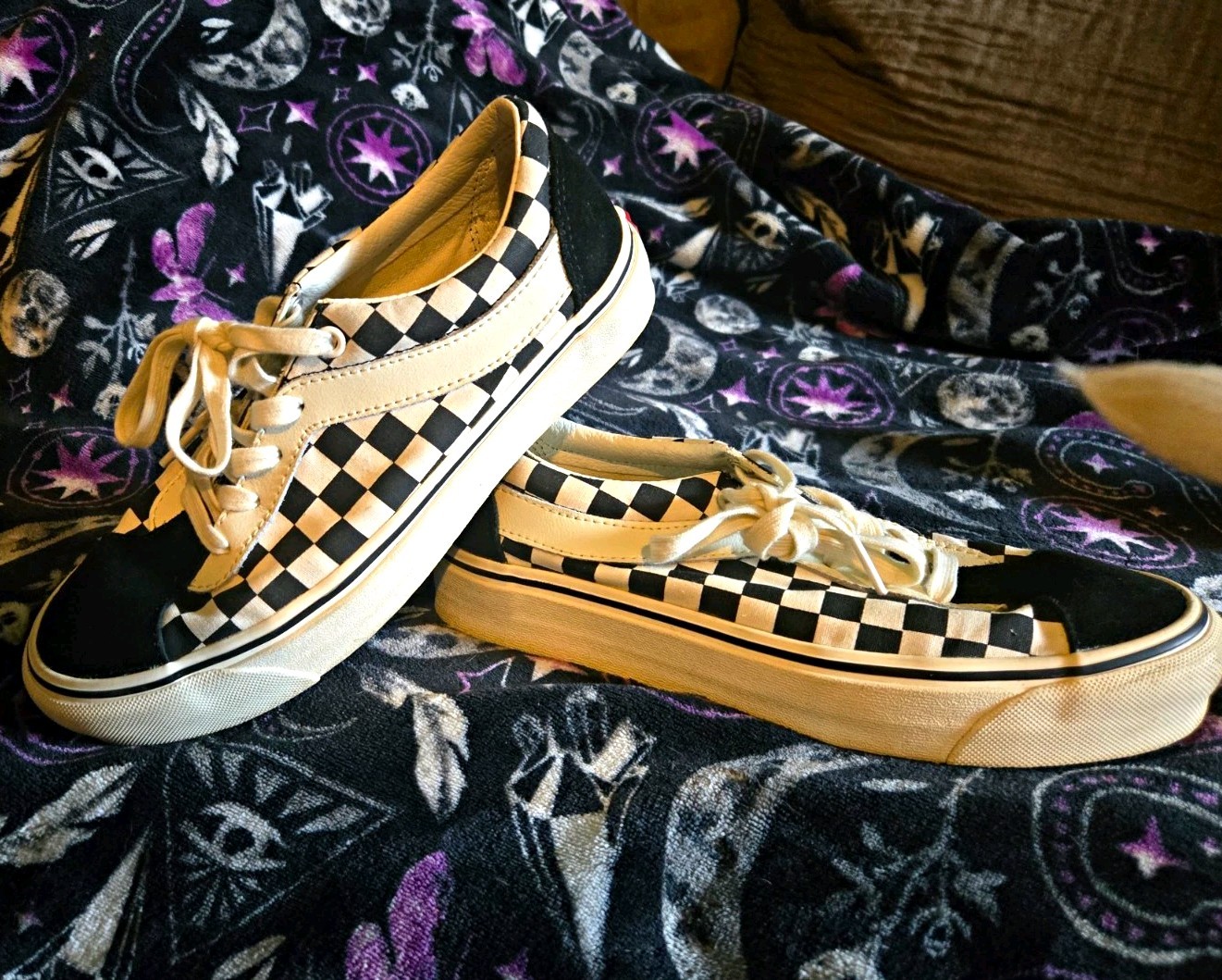 VANS Old Skool Black/White Checker Low Top Suede Lace-Up Sneakers