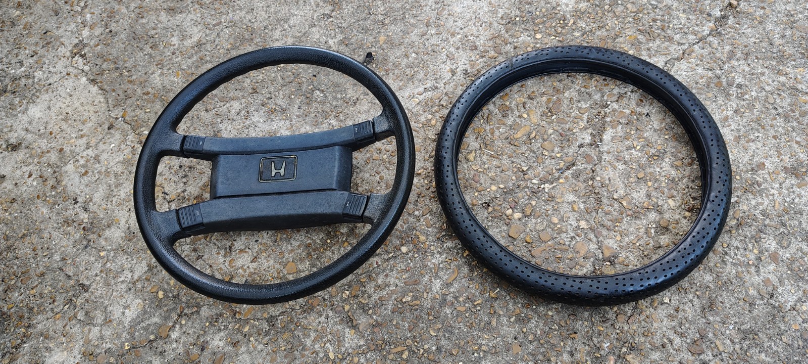 VTG Rare 1982 Honda Prelude OEM Steering Wheel 1979-1982 1st Gen. VTG Rare 1982 Honda Prelude OEM Steering Wheel 1979-1982 1st Gen.