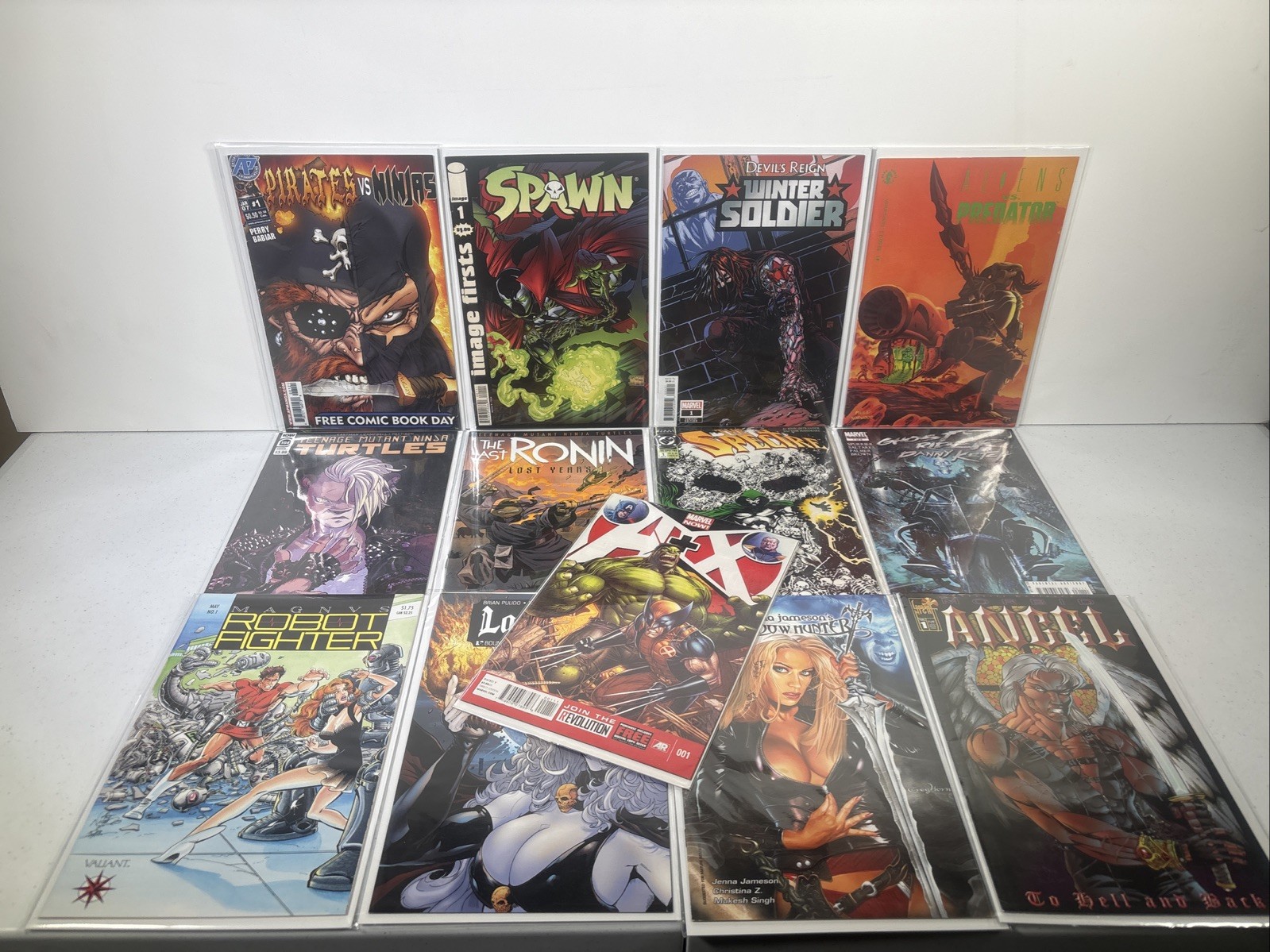 Mixed Lot 13 comics books Mixed Lot 13 comics books