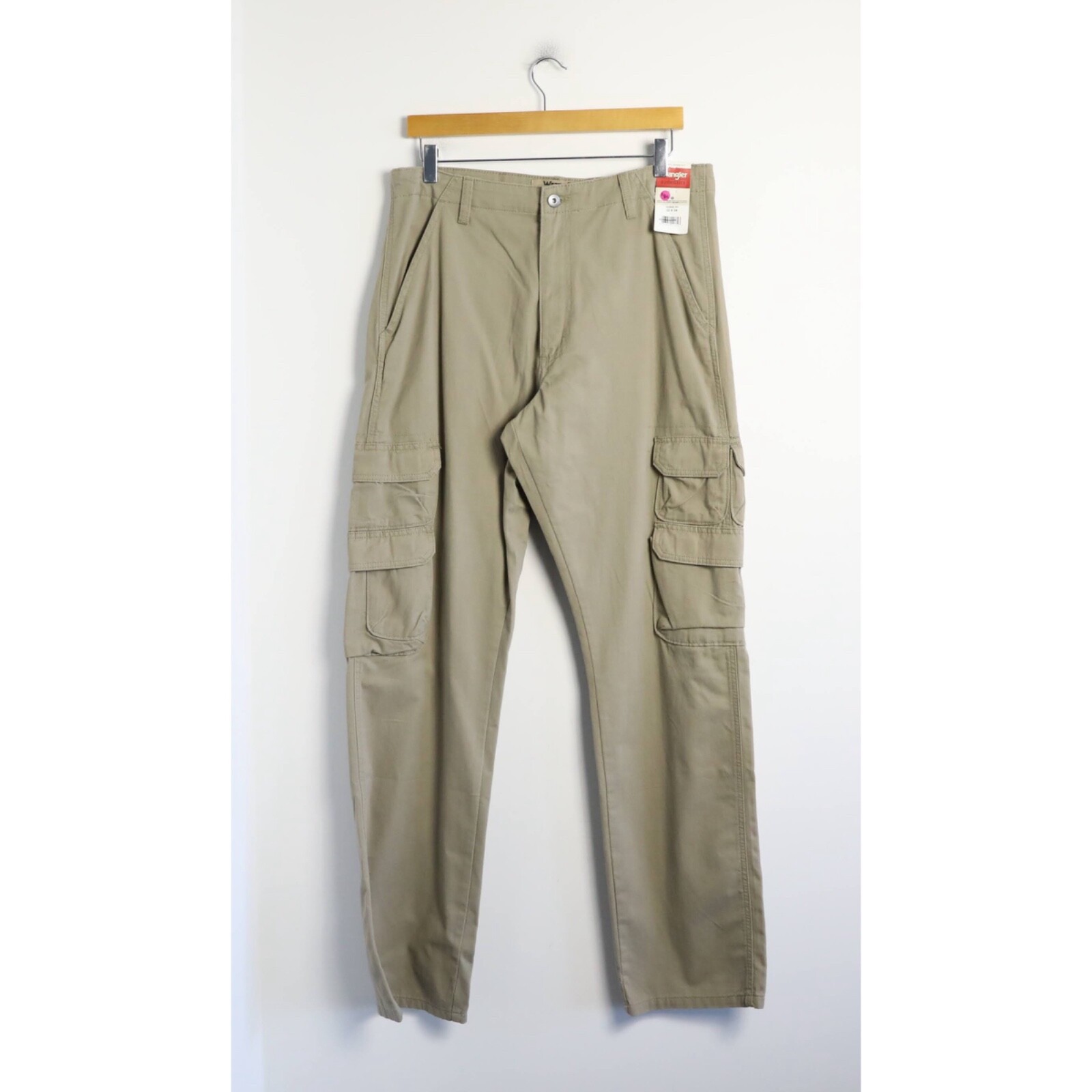 Wrangler men\'s\' cargo pants new khaki light pockets workwear casual hiking NWT