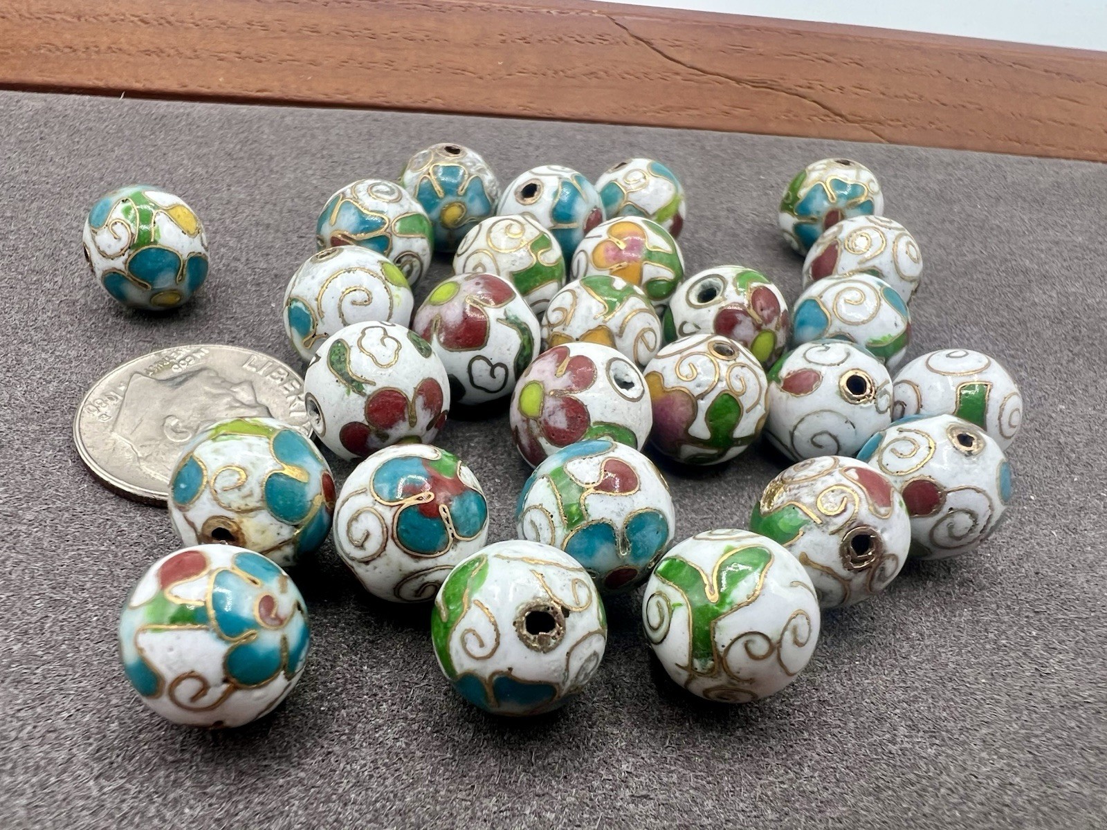 26 Pcs Vintage Cloisonné 10mm Round White Gold Beads Artisan Jewelry Making Lot