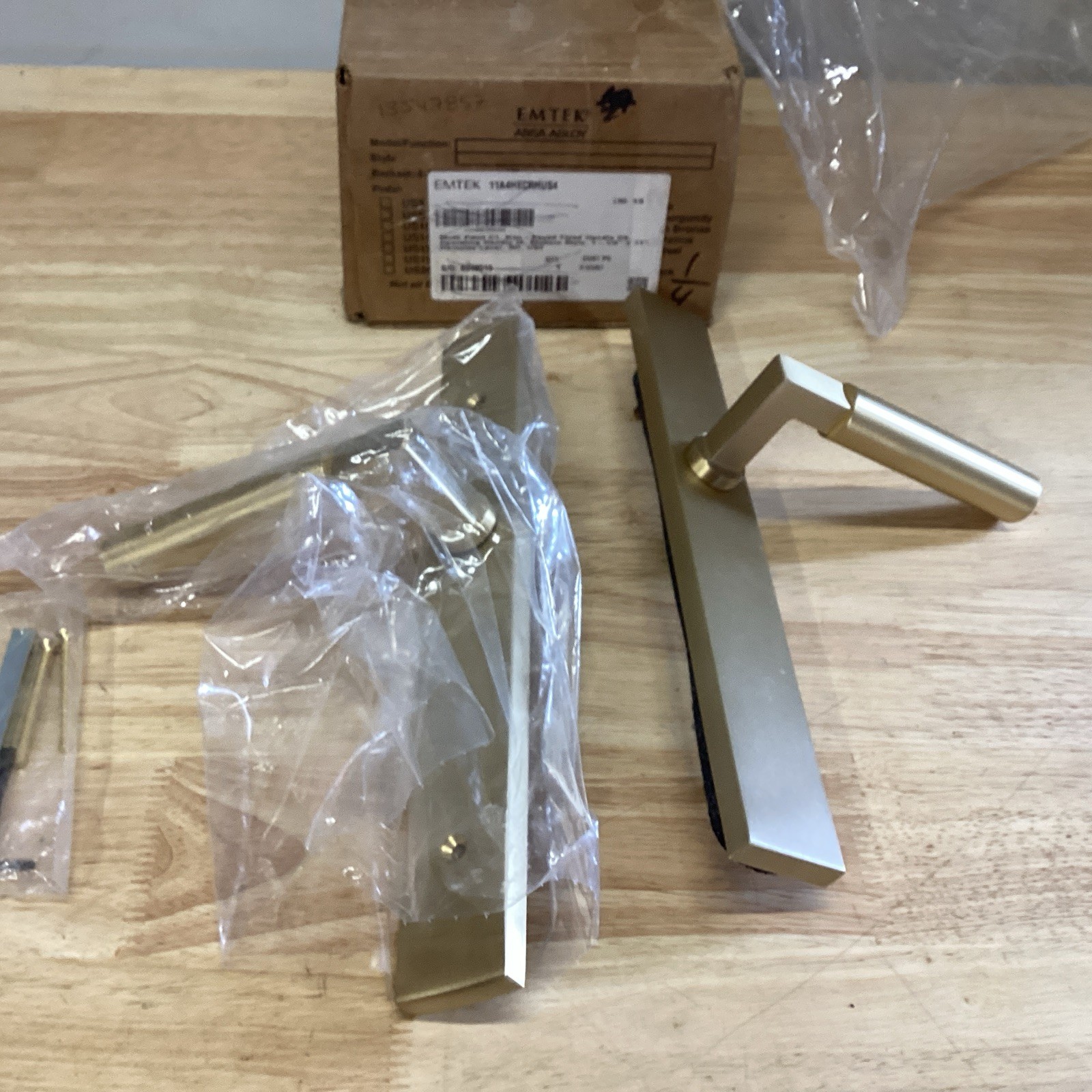 Emtek 11A4HECRHUS4 Multipoint non keyed - satin brass 