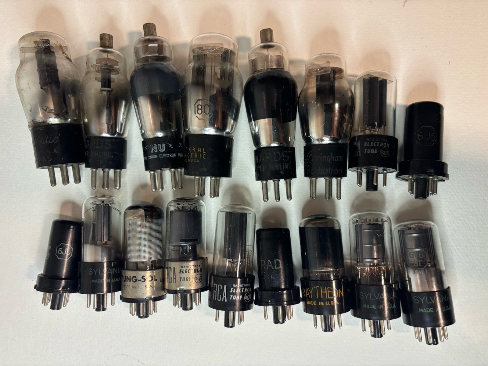Vintage Lot of 17 Vacuum Tubes RCA Sylvania Tung-Sol National Union Majestic