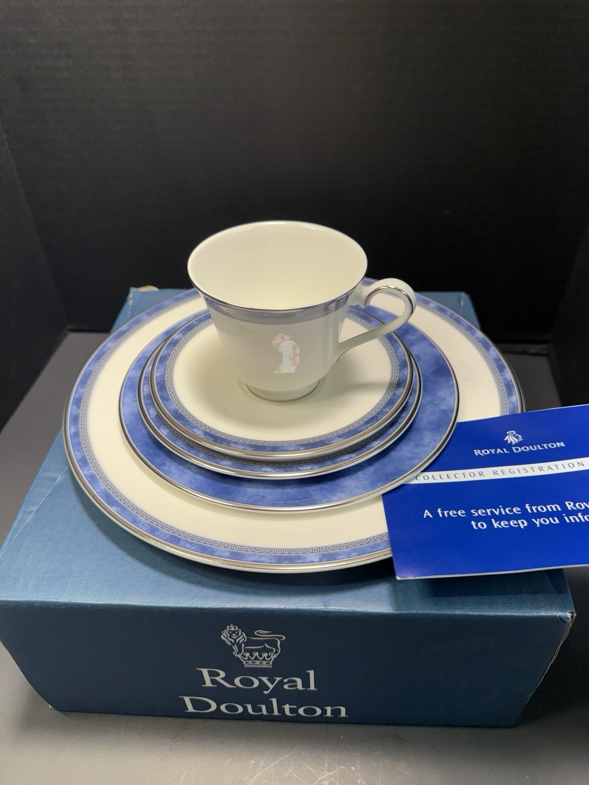 Royal Doulton Atlanta - 5pc Setting In Original box