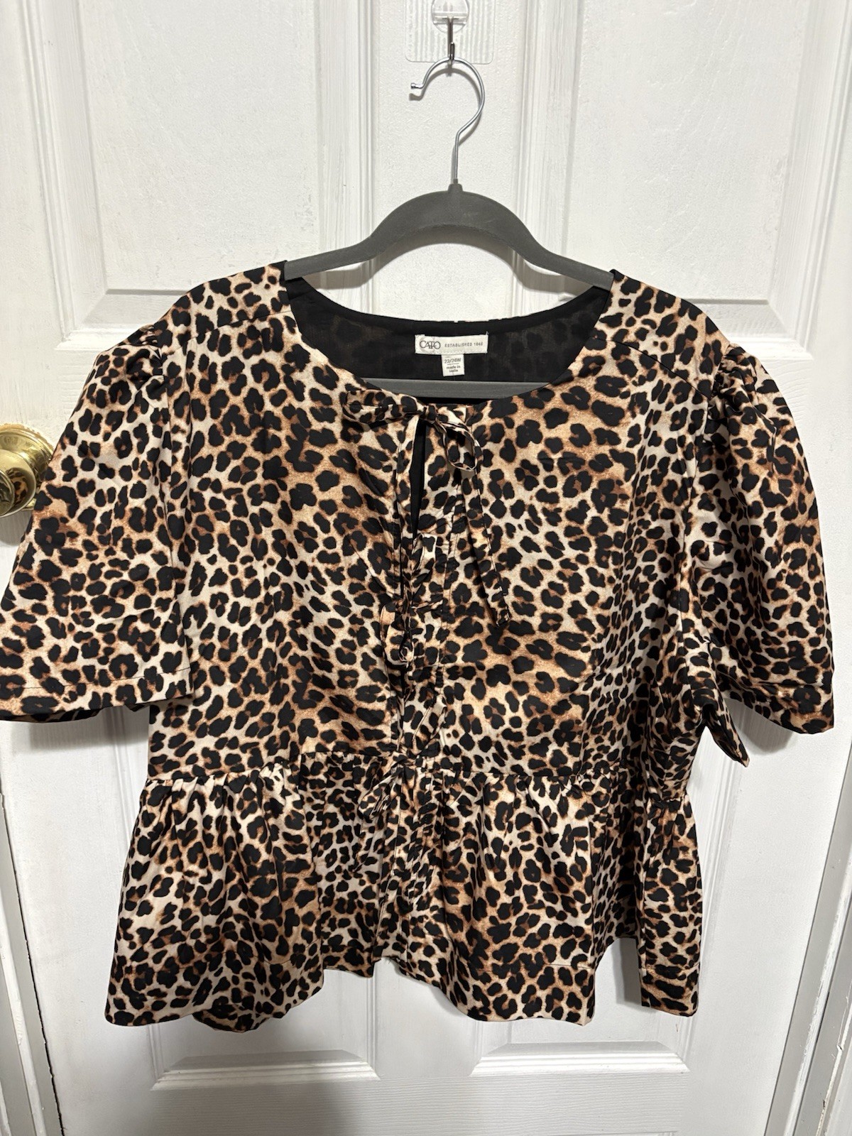 Cato Women\'s Plus 22/24W Brown Black Leopard Print Tie Front Puff Sleeve Blouse