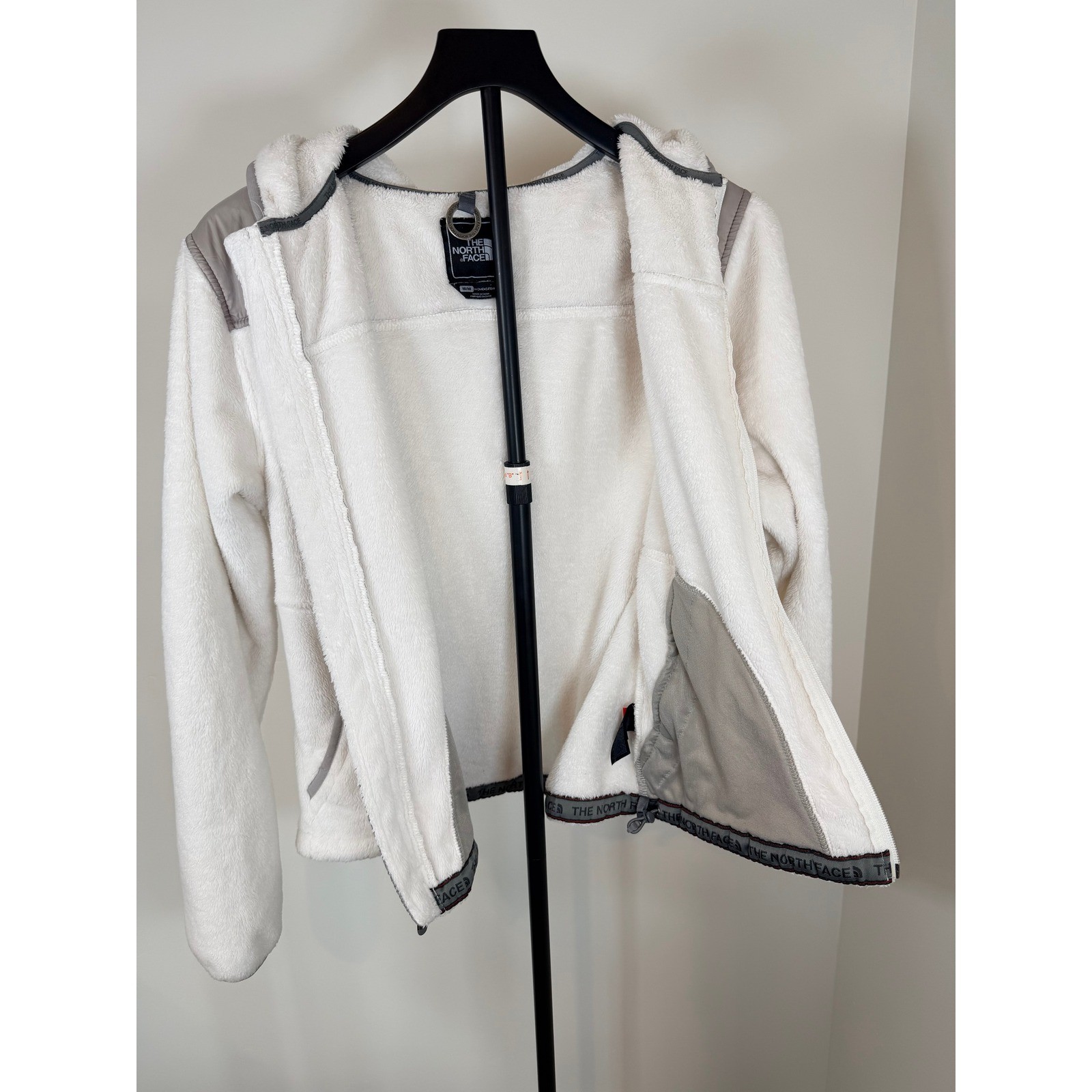 The North Face Womens Full Zip Fleece Hoodie Cream Grey Osito Jacket Medium The North Face Womens Full Zip Fleece Hoodie Cream Grey Osito Jacket Medium