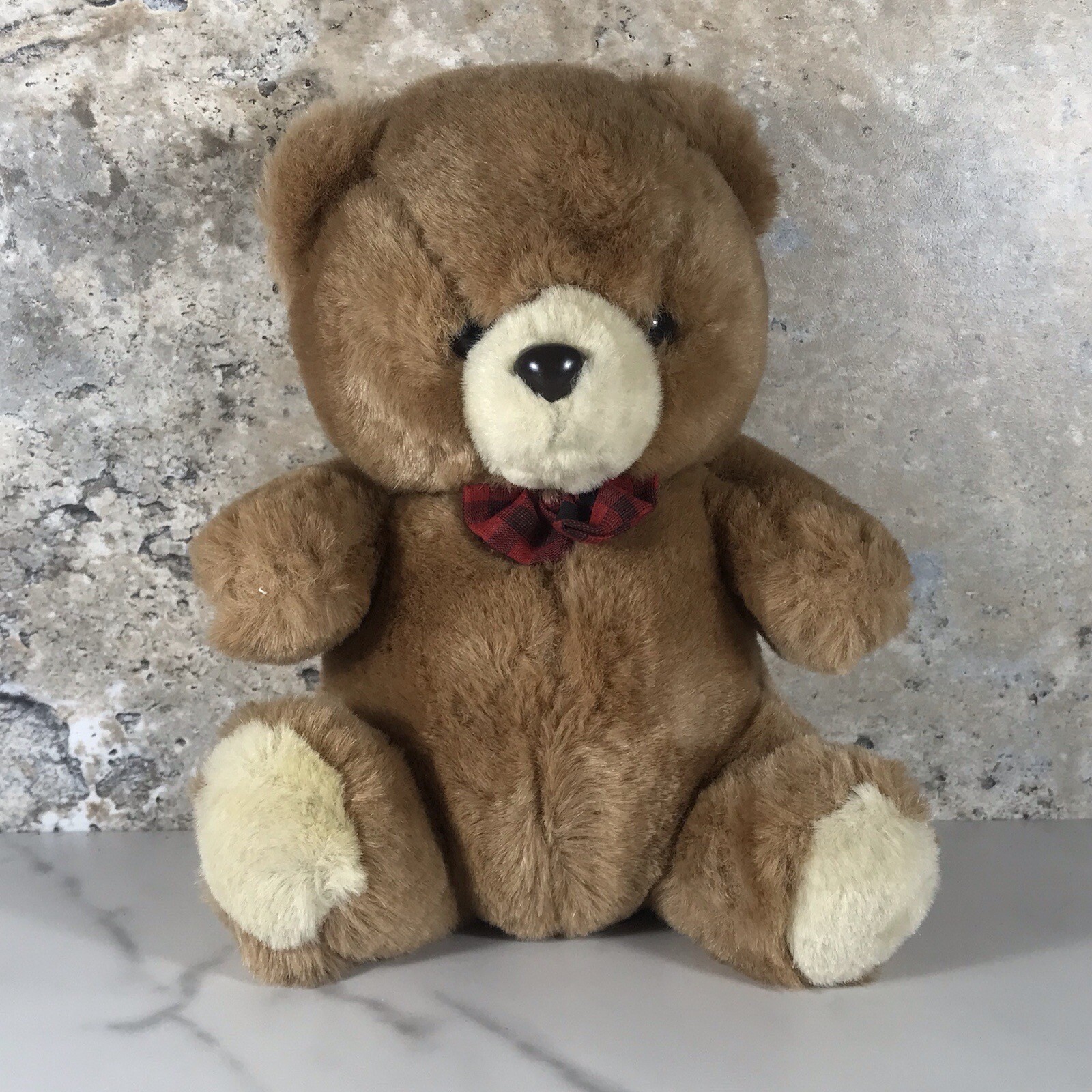 VINTAGE 1985 MATTEL EMOTIONS BROWN TEDDY BEAR RED PLAID BOWTIE PLUSH ANIMAL VINTAGE 1985 MATTEL EMOTIONS BROWN TEDDY BEAR RED PLAID BOWTIE PLUSH ANIMAL