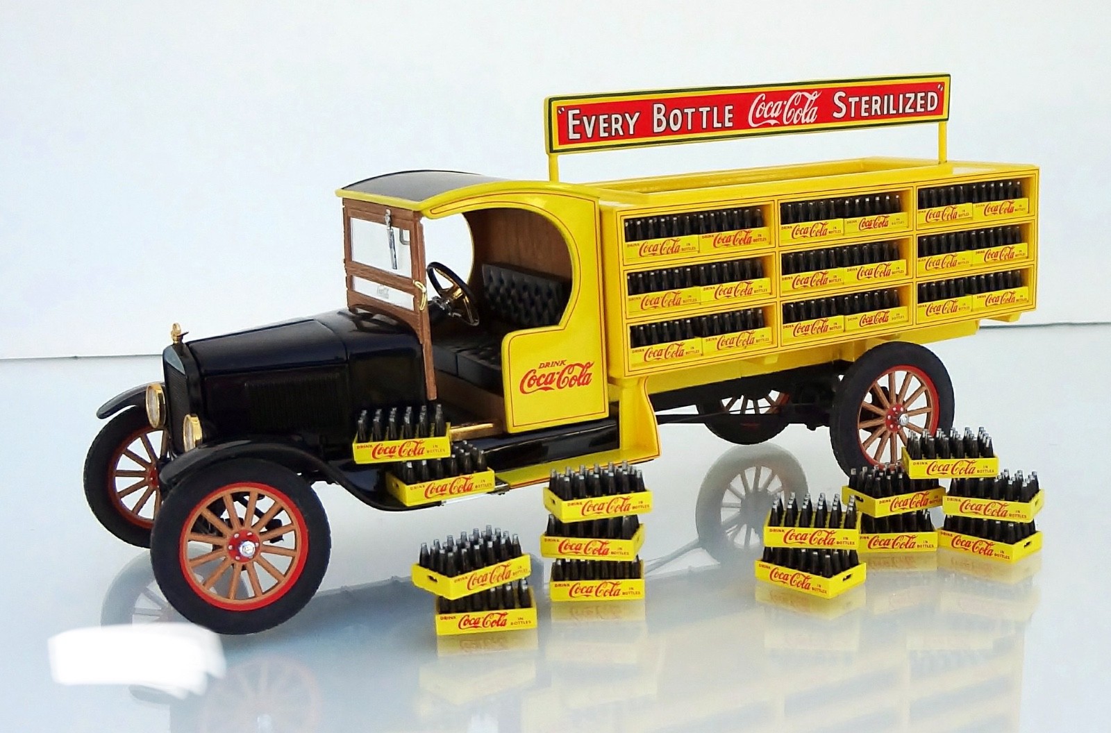 Danbury/Franklin mint 1:24 1927 Ford Coca-cola Delivery Truck Classic Model 118