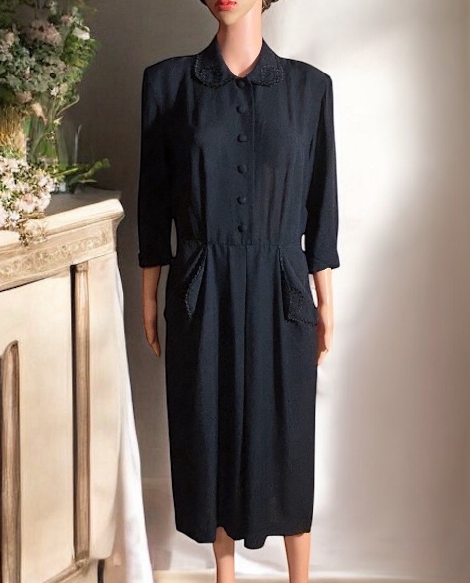 Vintage 1930s 40s Pin Up Dress Black Soutache Embroidered Button Up Rayon Crepe