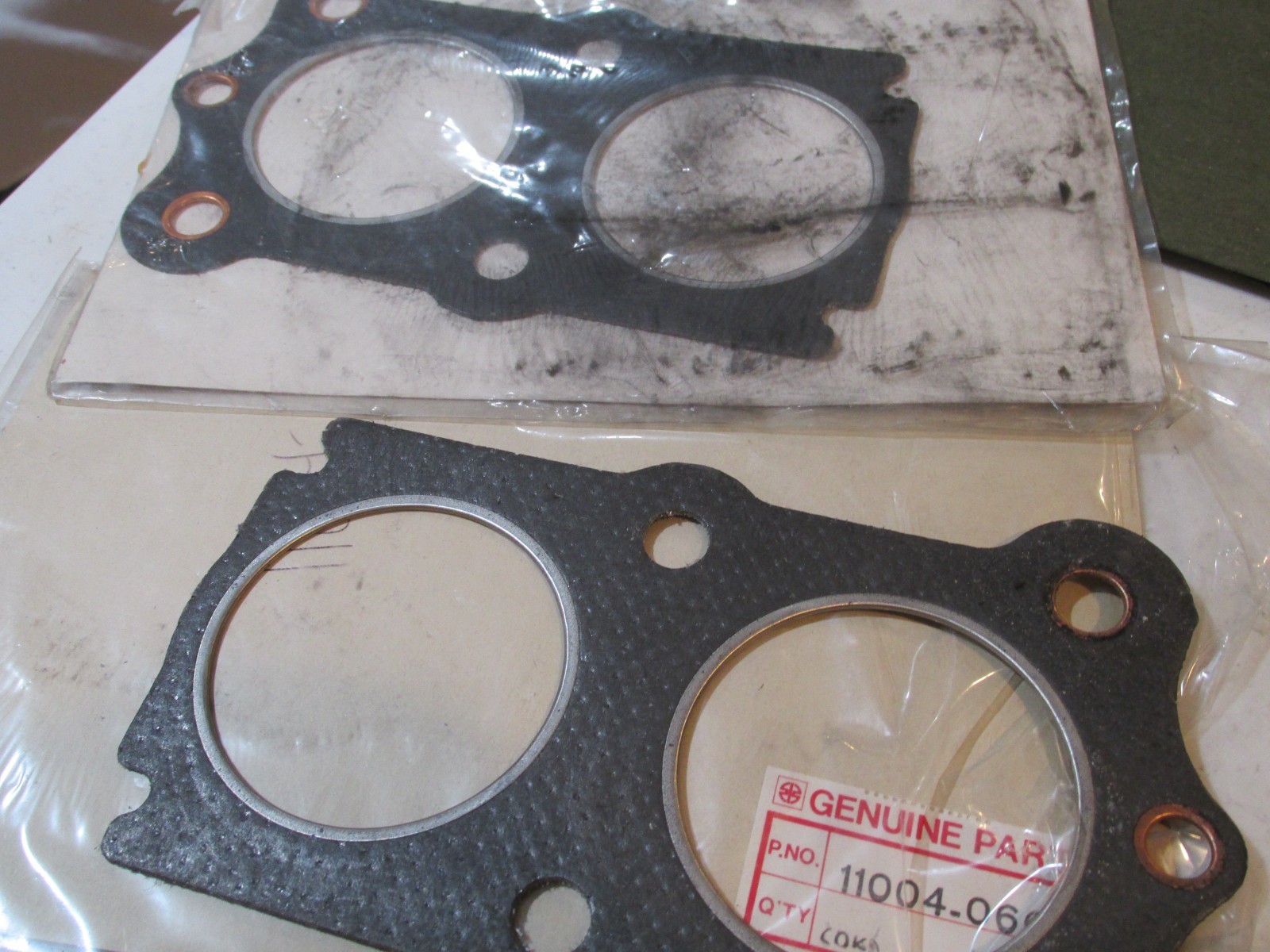 NOS Kawasaki 1976-1977 KZ900 1973-1975 Z1 Head Gasket 11004-066 SOLD AS 2 PIECE NOS Kawasaki 1976-1977 KZ900 1973-1975 Z1 Head Gasket 11004-066 SOLD AS 2 PIECE