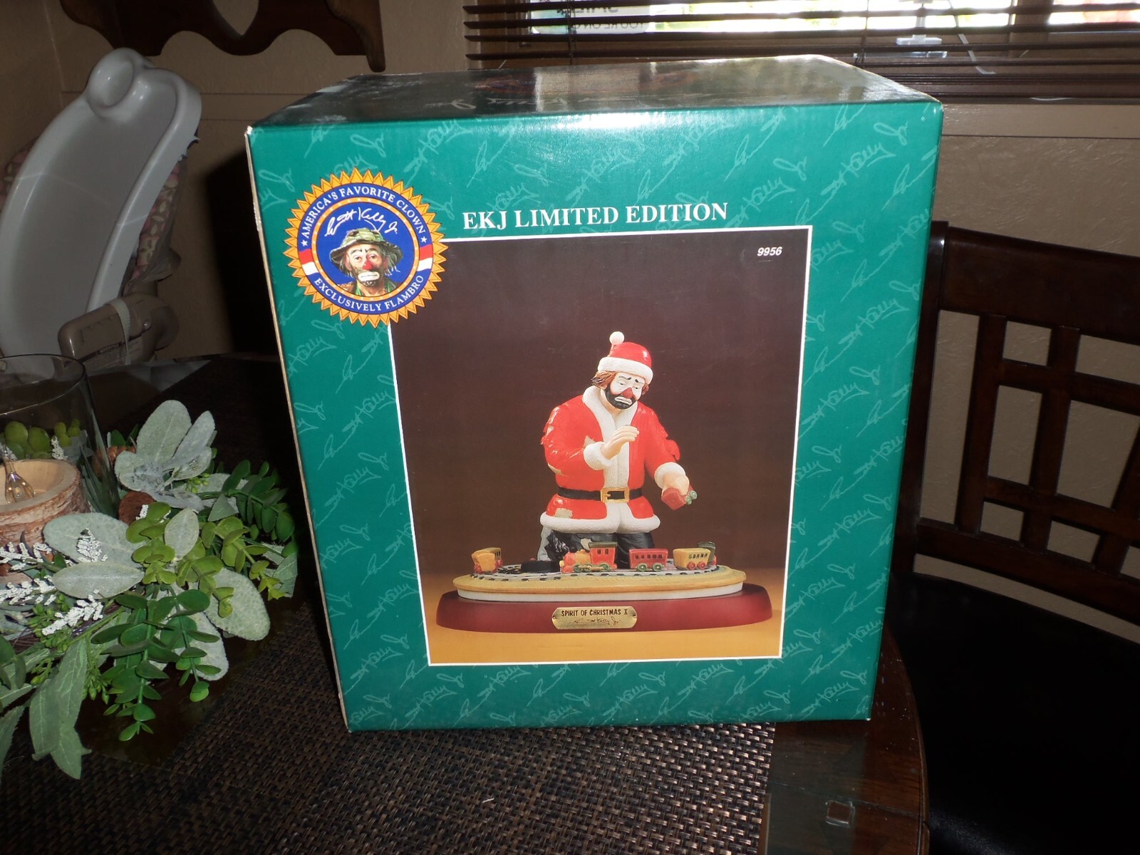 RARE EMMETT KELLY JR (SPIRIT OF CHRISTMAS X) #9956 LIMITED #2840/3500 MIB RARE EMMETT KELLY JR (SPIRIT OF CHRISTMAS X) #9956 LIMITED #2840/3500 MIB