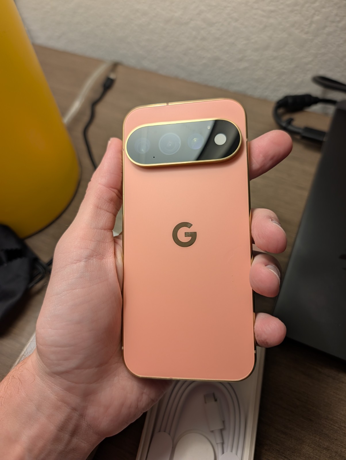 Google Pixel 11 Pro - 256 GB - Canyon (Unlocked) READ DESCRIPTION Google Pixel 11 Pro - 256 GB - Canyon (Unlocked) READ DESCRIPTION