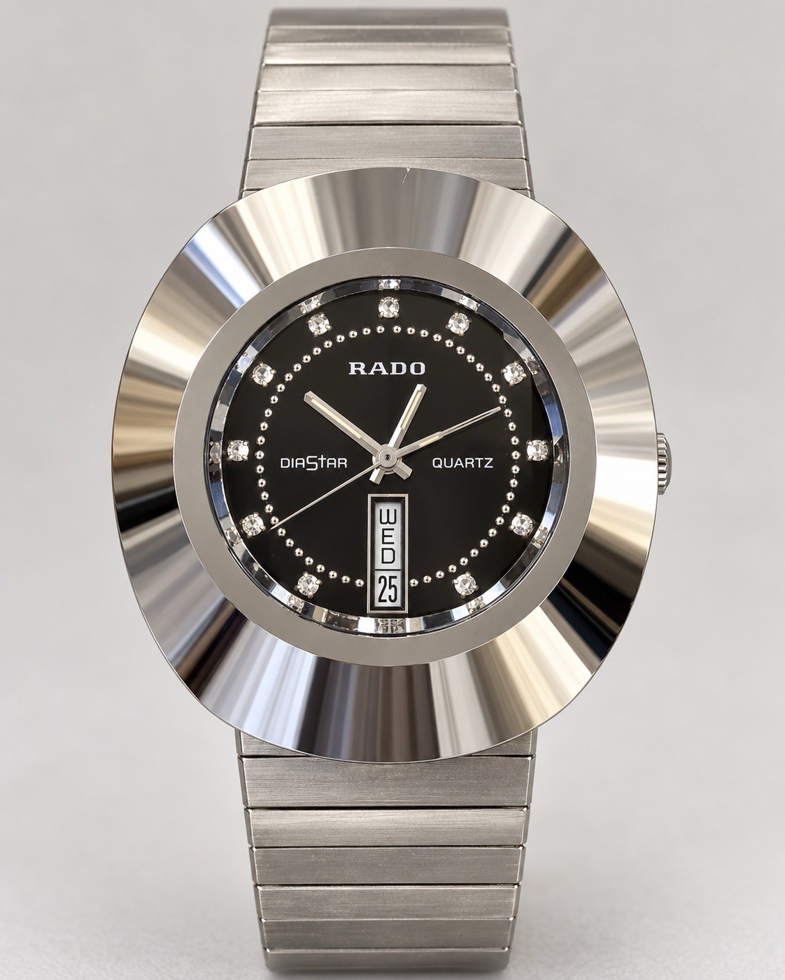 Vintage Rado DiaStar 108.0107.3 Quartz Black Dial Day Date Swiss Watch with Box