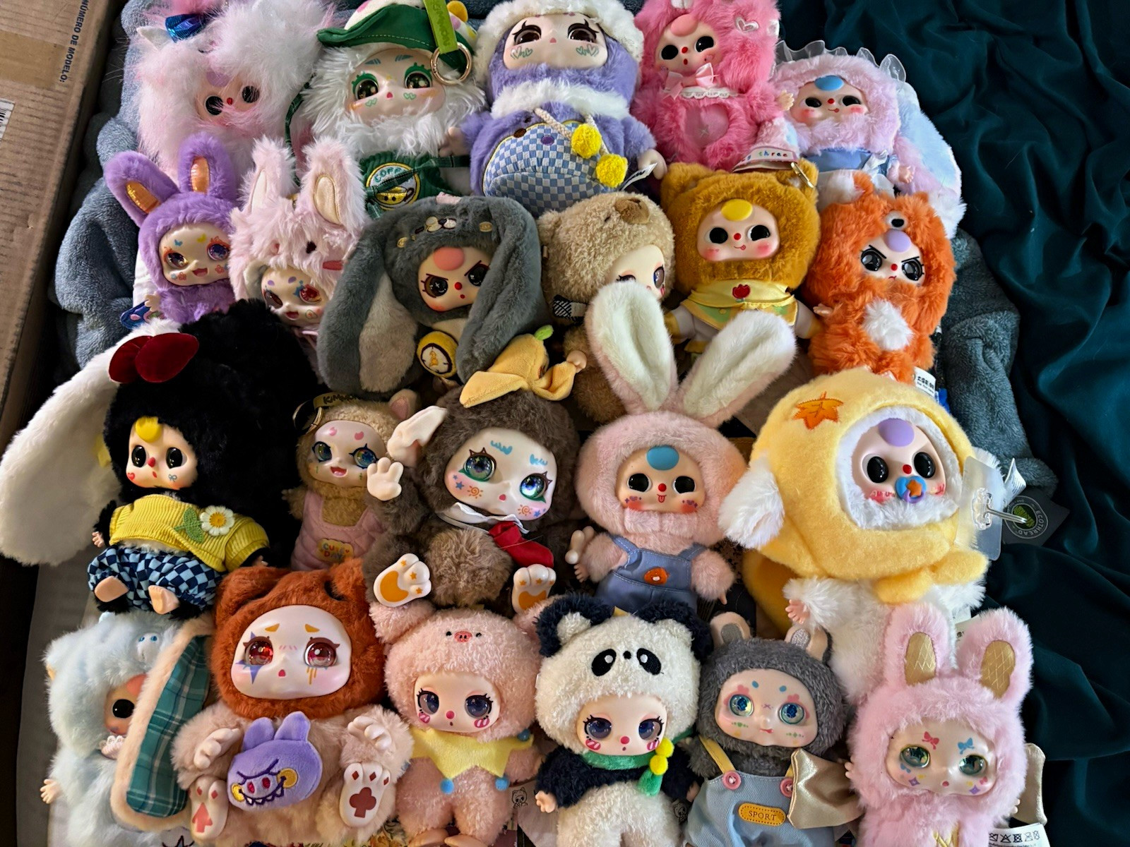 Lot of Kimmon, Baby Three, and Lilia Keychain Stuffed Animals 6-14\