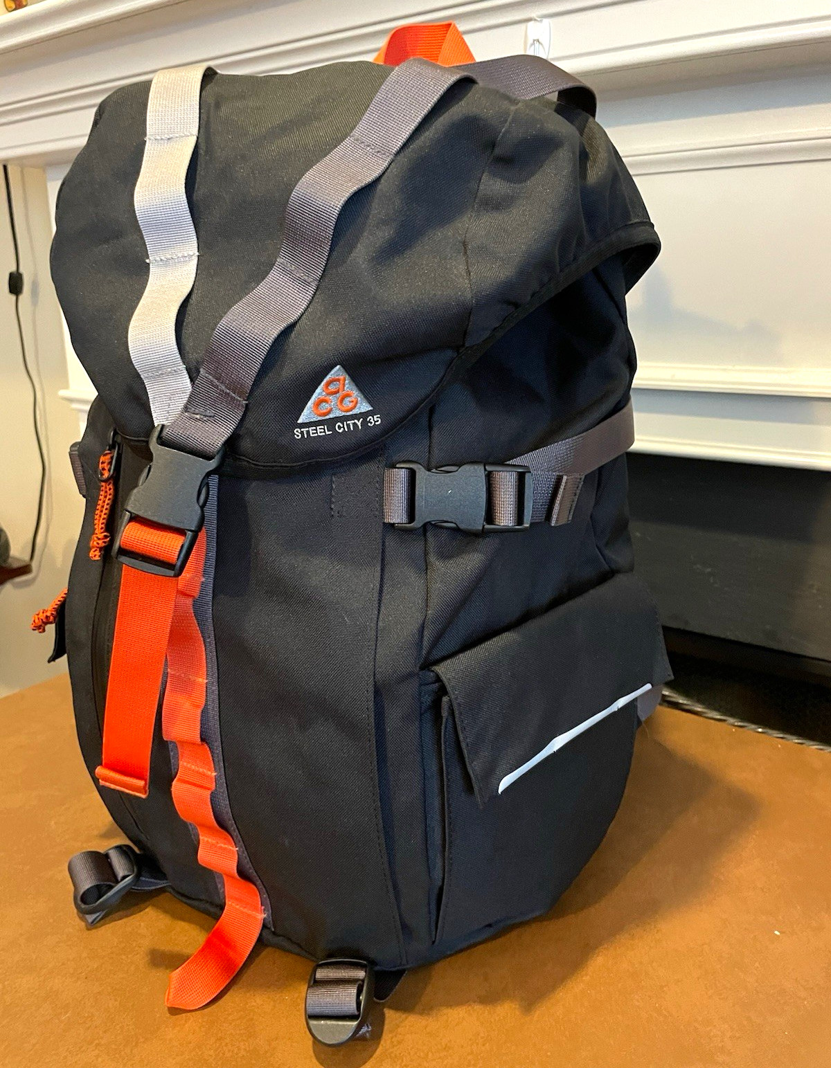Nike ACG Steel City 35 35L Hiking Backpack Drawstring Padded Straps Black