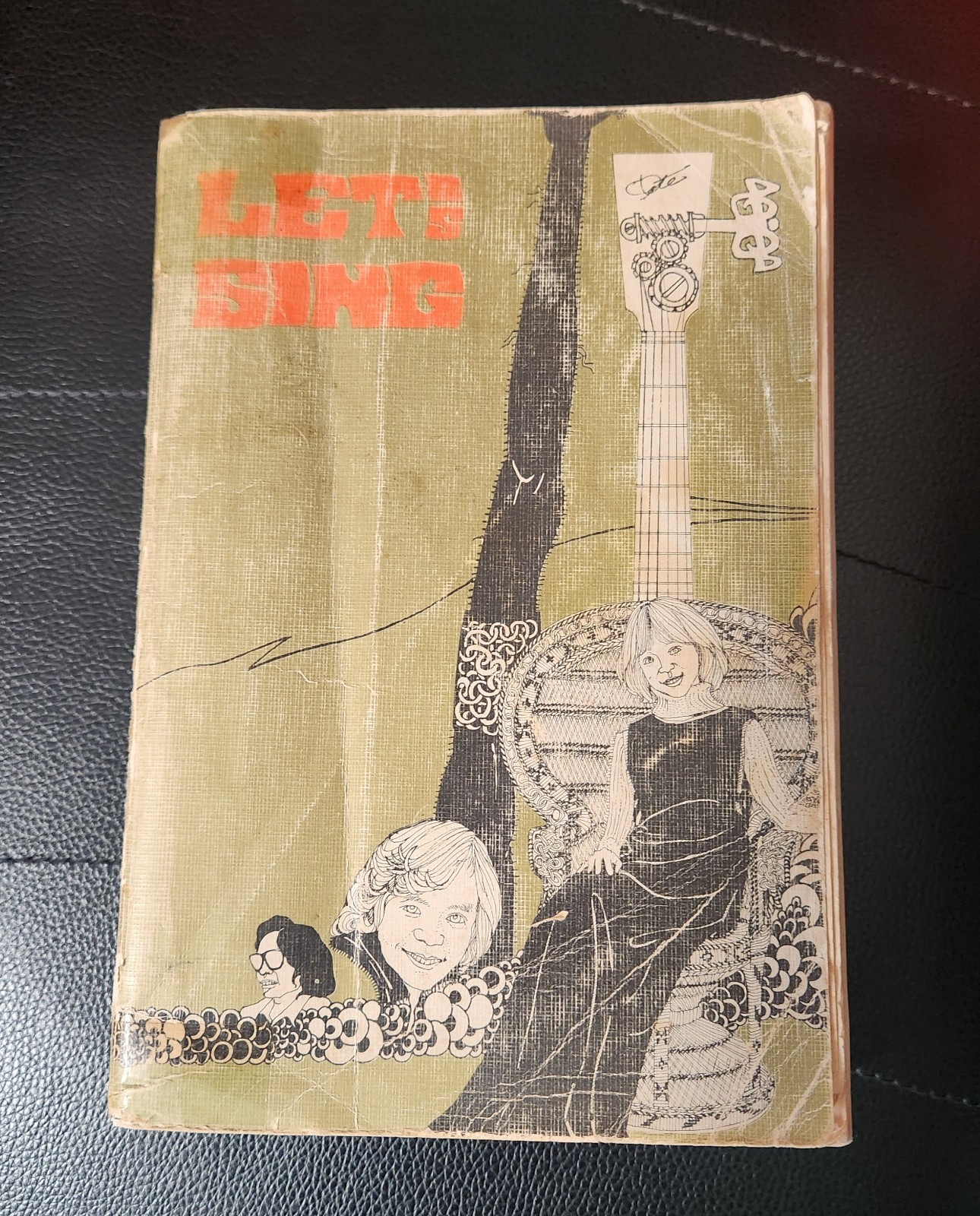 Vintage 1978–1979 Hong Kong Songbook 知音集 LET’S SING