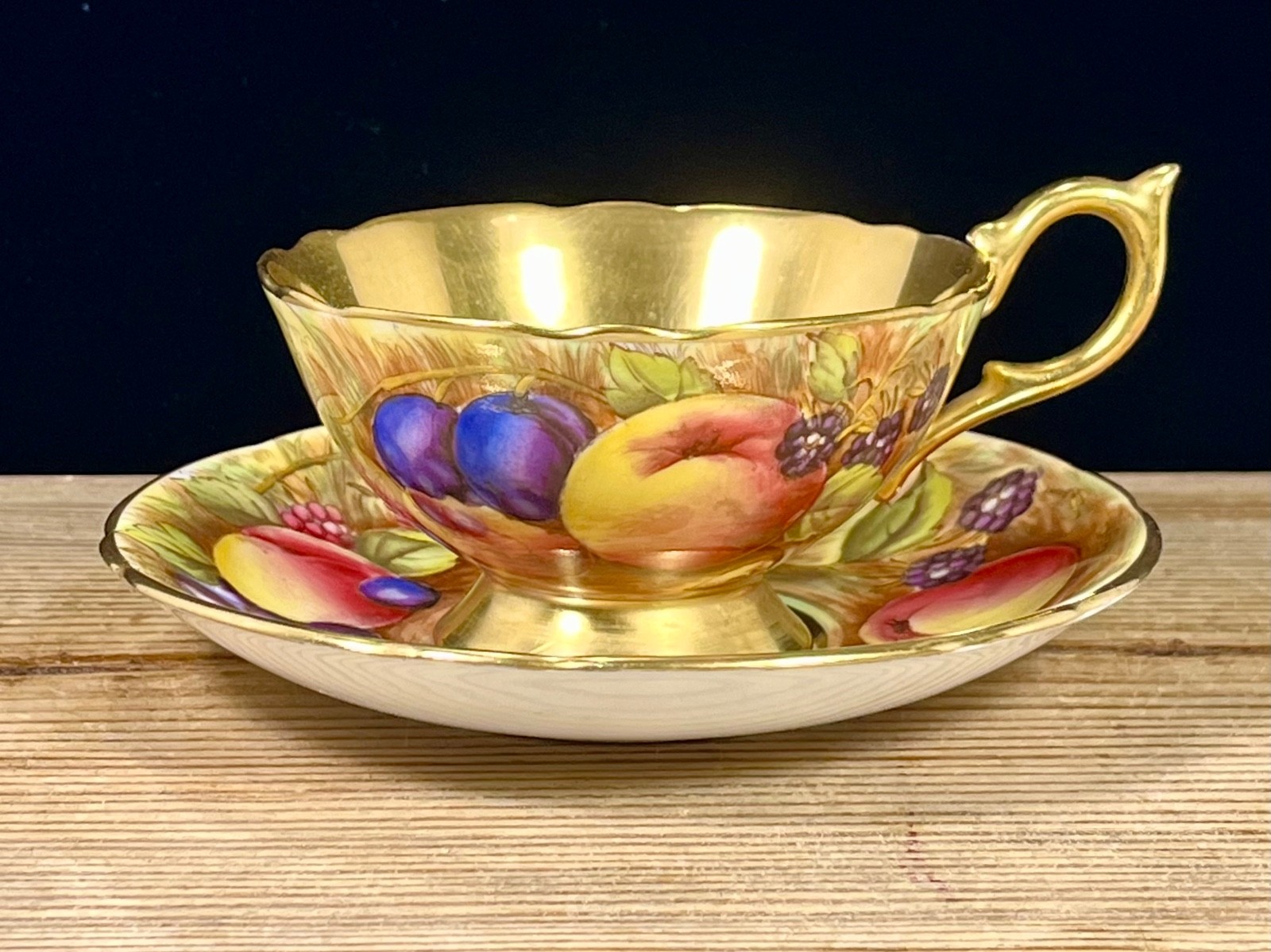 Aynsley Orchard Fruit Gold Tea Cup & Saucer Bone China England Dual Signed Aynsley Orchard Fruit Gold Tea Cup & Saucer Bone China England Dual Signed