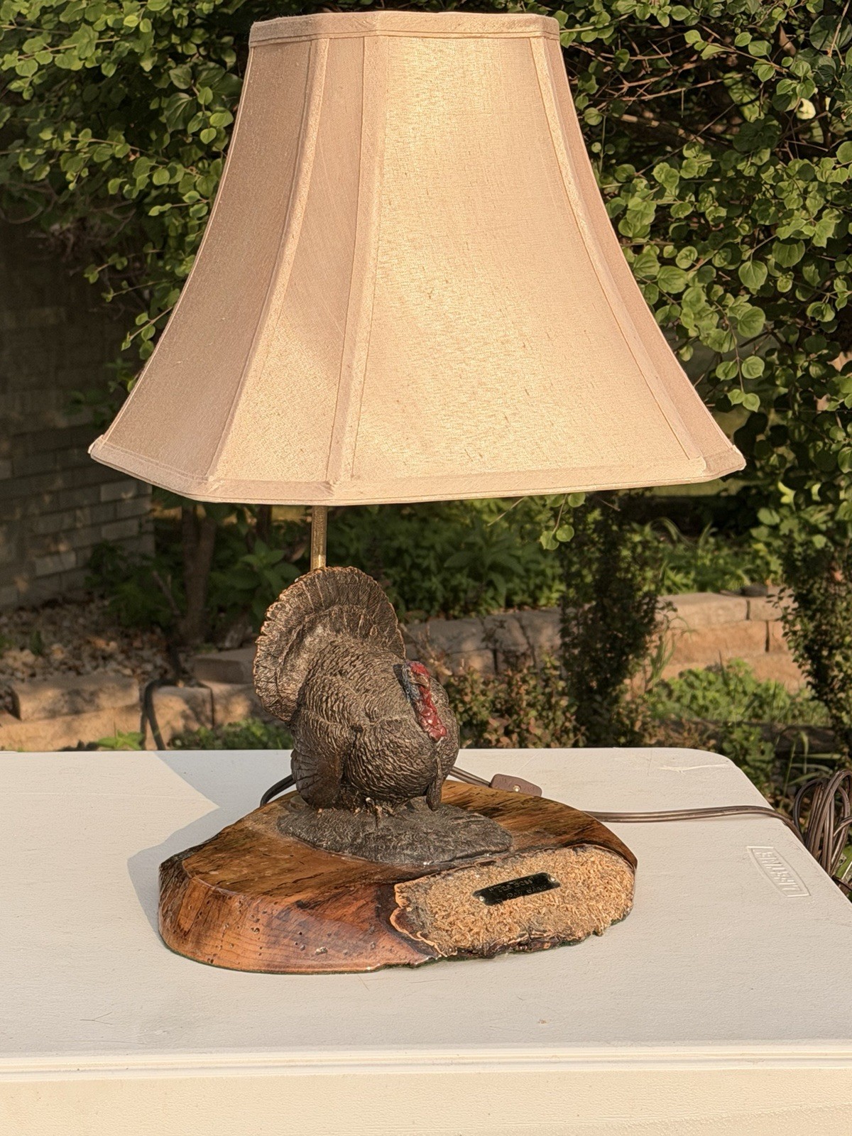 ~ RARE ~ Elegant Wood Base Turkey Sculpture Lamp by RAY SHAW Titled “THE BOSS” ~ RARE ~ Elegant Wood Base Turkey Sculpture Lamp by RAY SHAW Titled “THE BOSS”