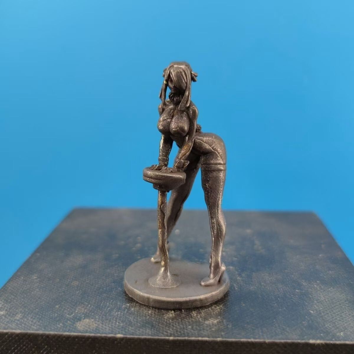 Retro Brass Model Sexy Buttocks Raised Seducing Girl Anime Game Decoration