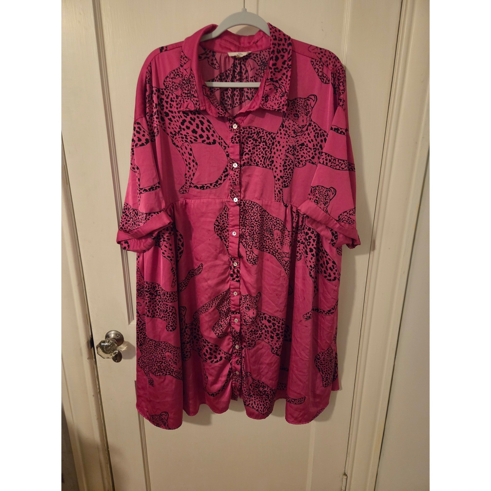 Entro Hot Pink Leopard Satin Babydoll Dress Button Down Oversized 1X Animal Entro Hot Pink Leopard Satin Babydoll Dress Button Down Oversized 1X Animal