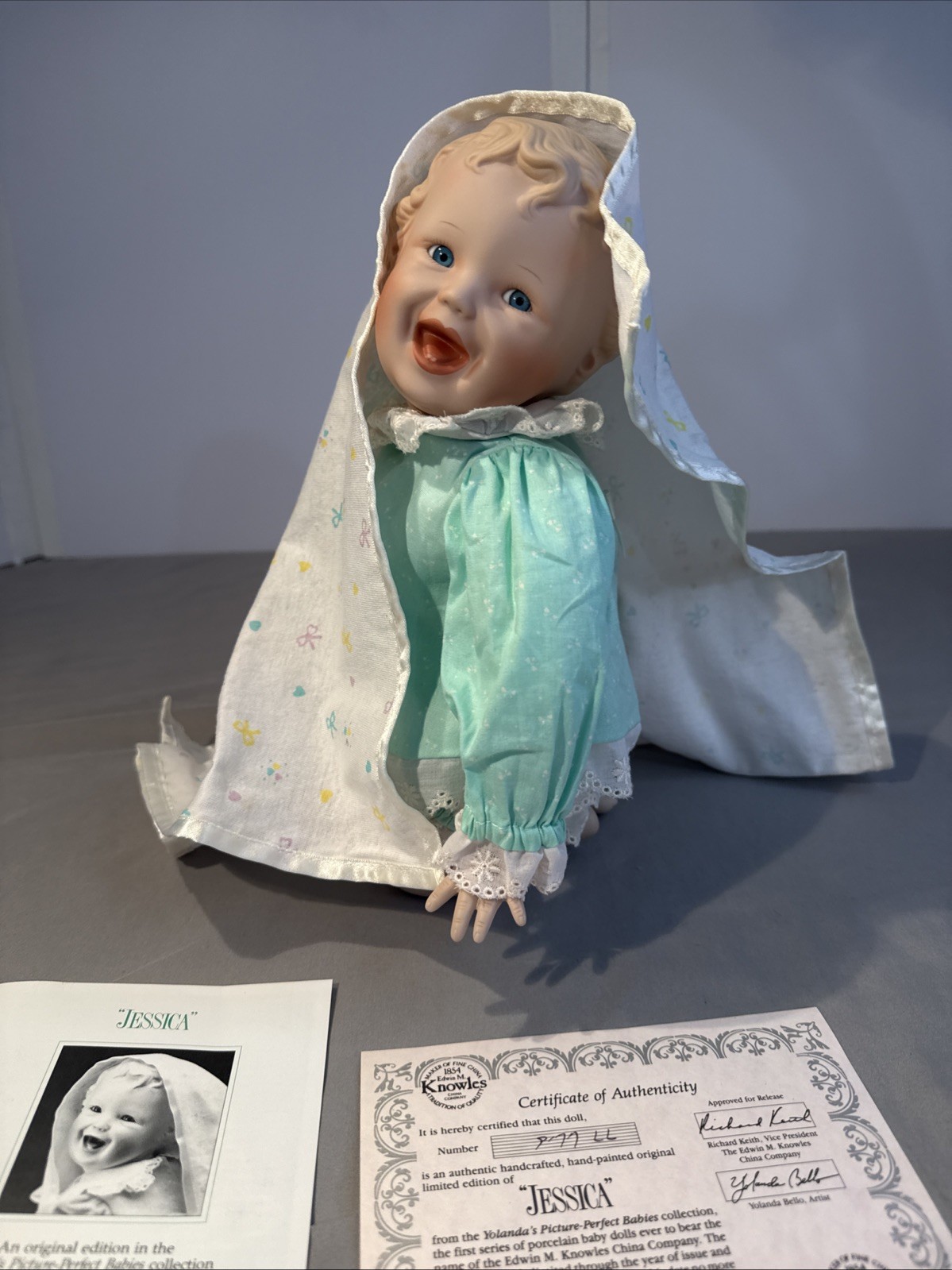 JESSICA Porcelain Doll by Yolanda BELLO Ashton Drake 1989 Edwin Knowles COA