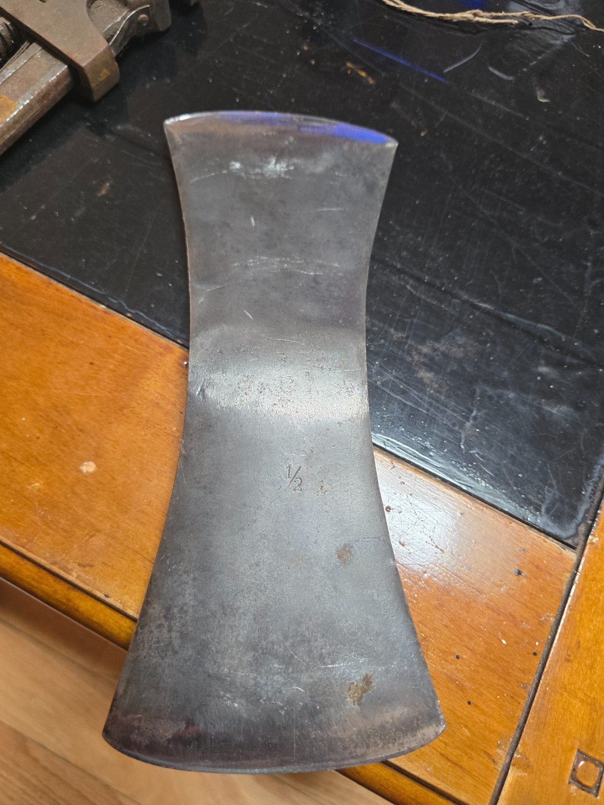 Vintage Hults Bruk (HB) Double Bit Axe Head – Made in Sweden (3 ½ LBS / 1.5 KG) Vintage Hults Bruk (HB) Double Bit Axe Head – Made in Sweden (3 ½ LBS / 1.5 KG)
