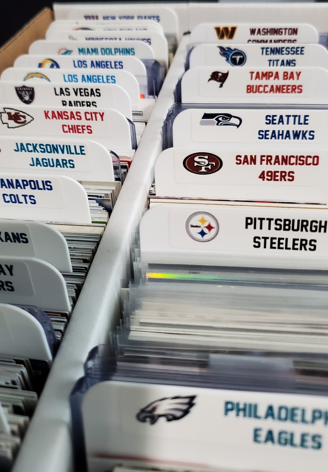 (32) TALL Sports Card Dividers with 32 FREE NFL Team Labels Set
