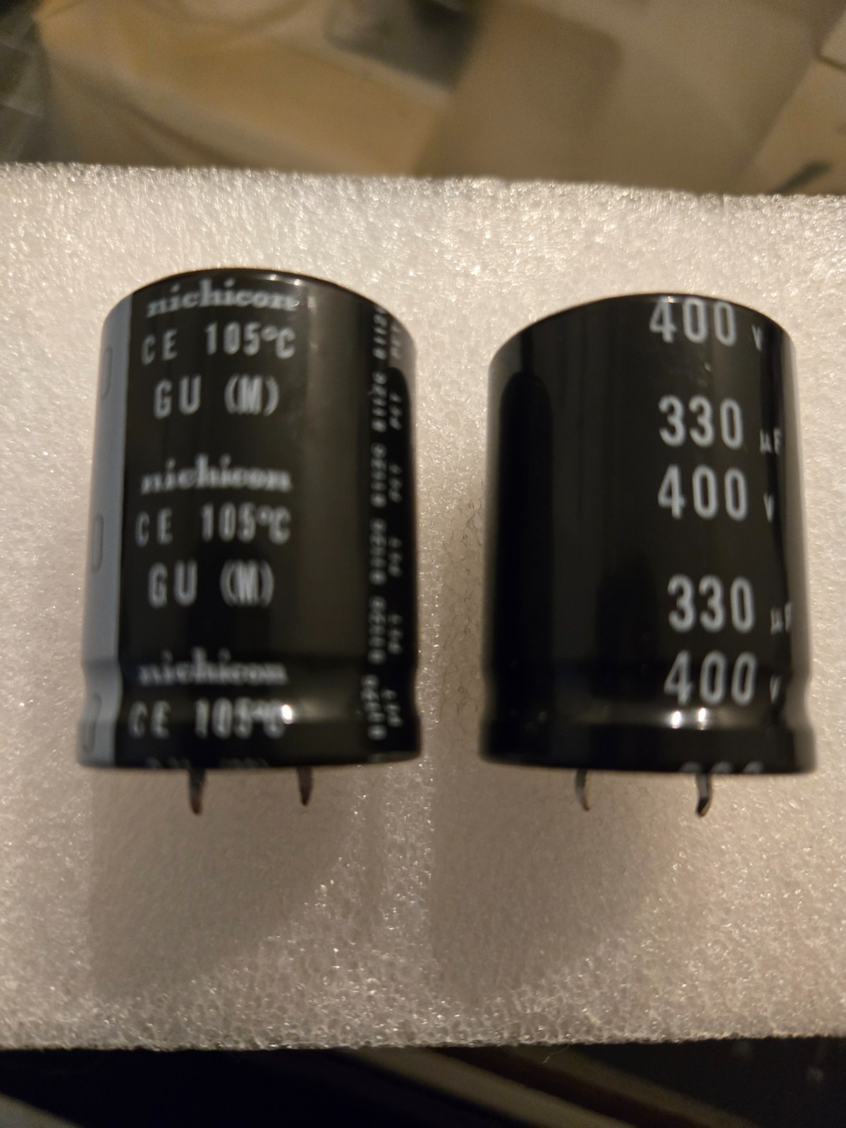 330uF 400V 105°C 30x40mm Snap In Electrolytic Capacitor Nichicon