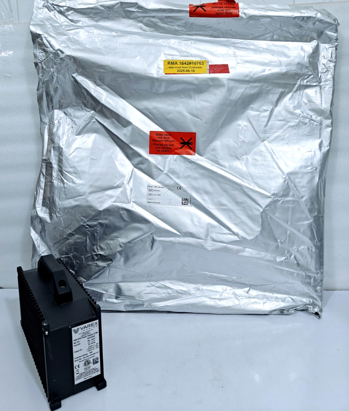 VAREX IMAGING XRD 1642 AP3 DIGITAL DETECTOR SYSTEM & XRD EOS POWER SUPPLY 215W