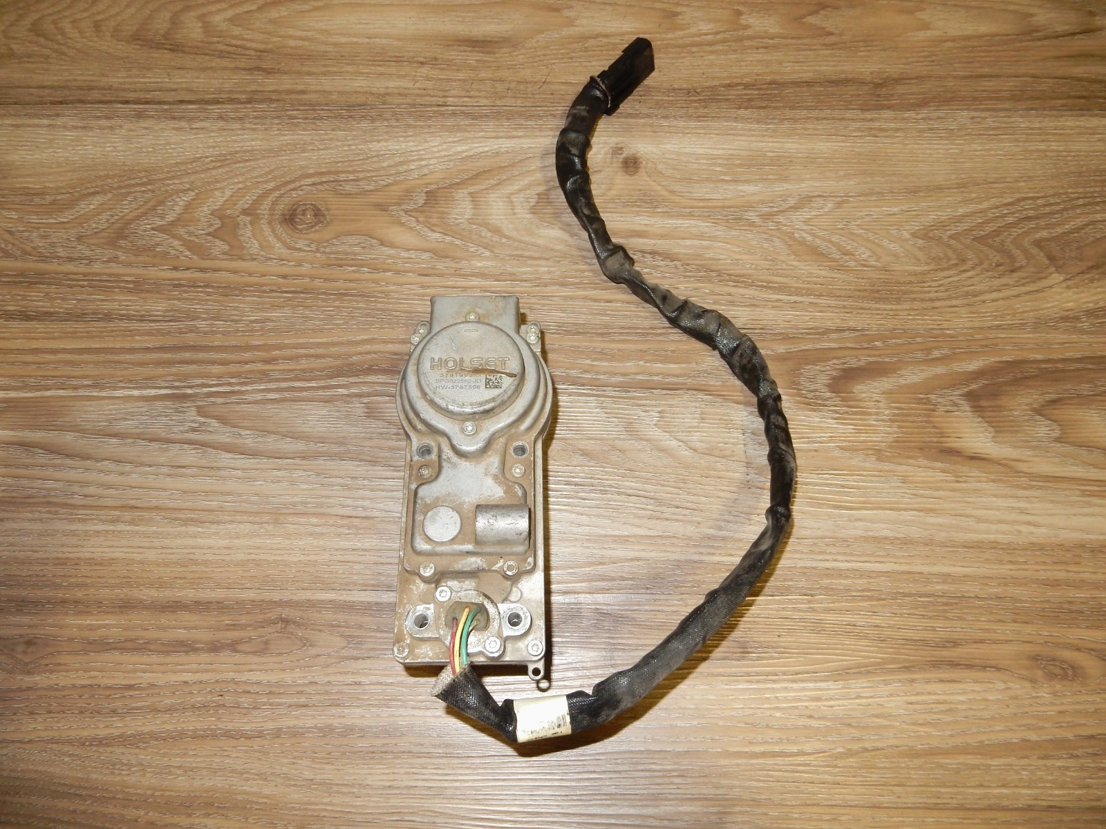 24V2 VGT Turbo Actuator 37911993RX Cummins Volvo ISX Holset HE400VG HE500VE OEM