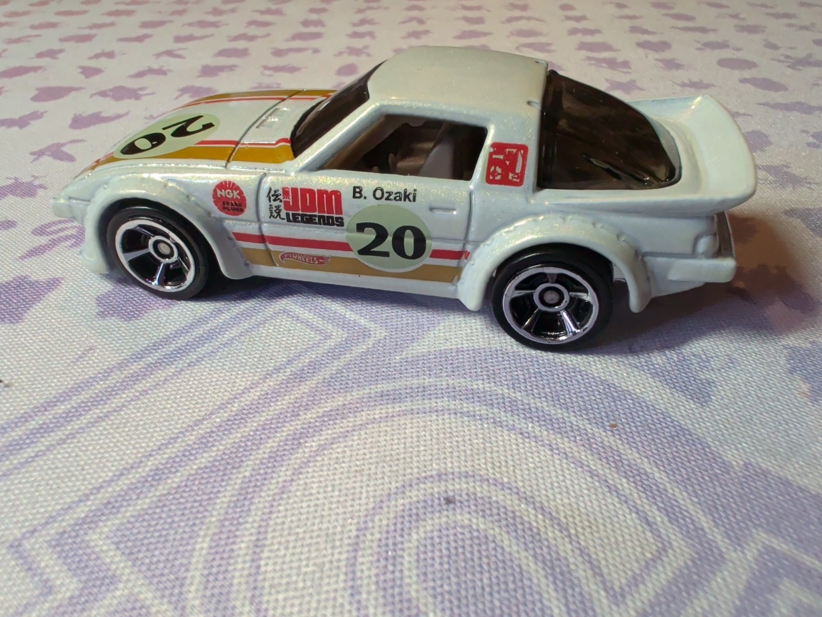 2012 Hot Wheels WHITE Mazda RX-7 Mystery Pack Super Speeders Kroger B Ozaki #20