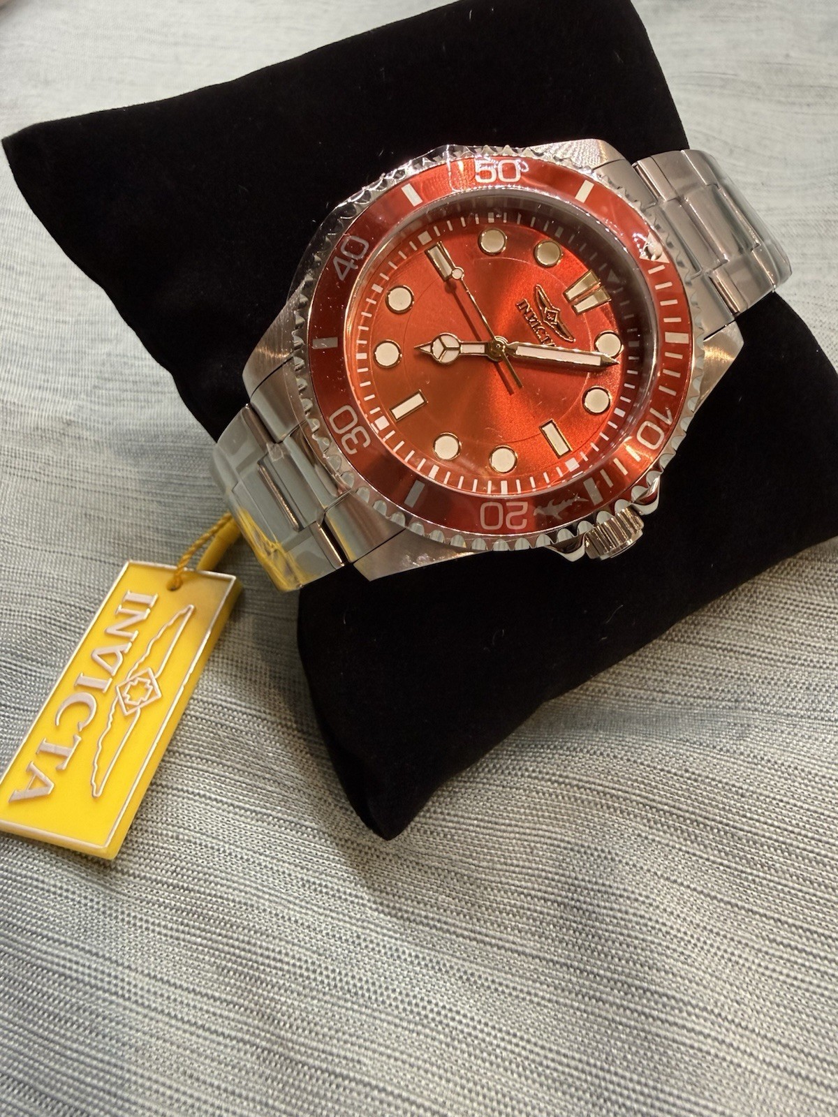 Invicta Pro Diver 50506 Men’s Watch Red Dial Stainless Steel Bracelet NEW