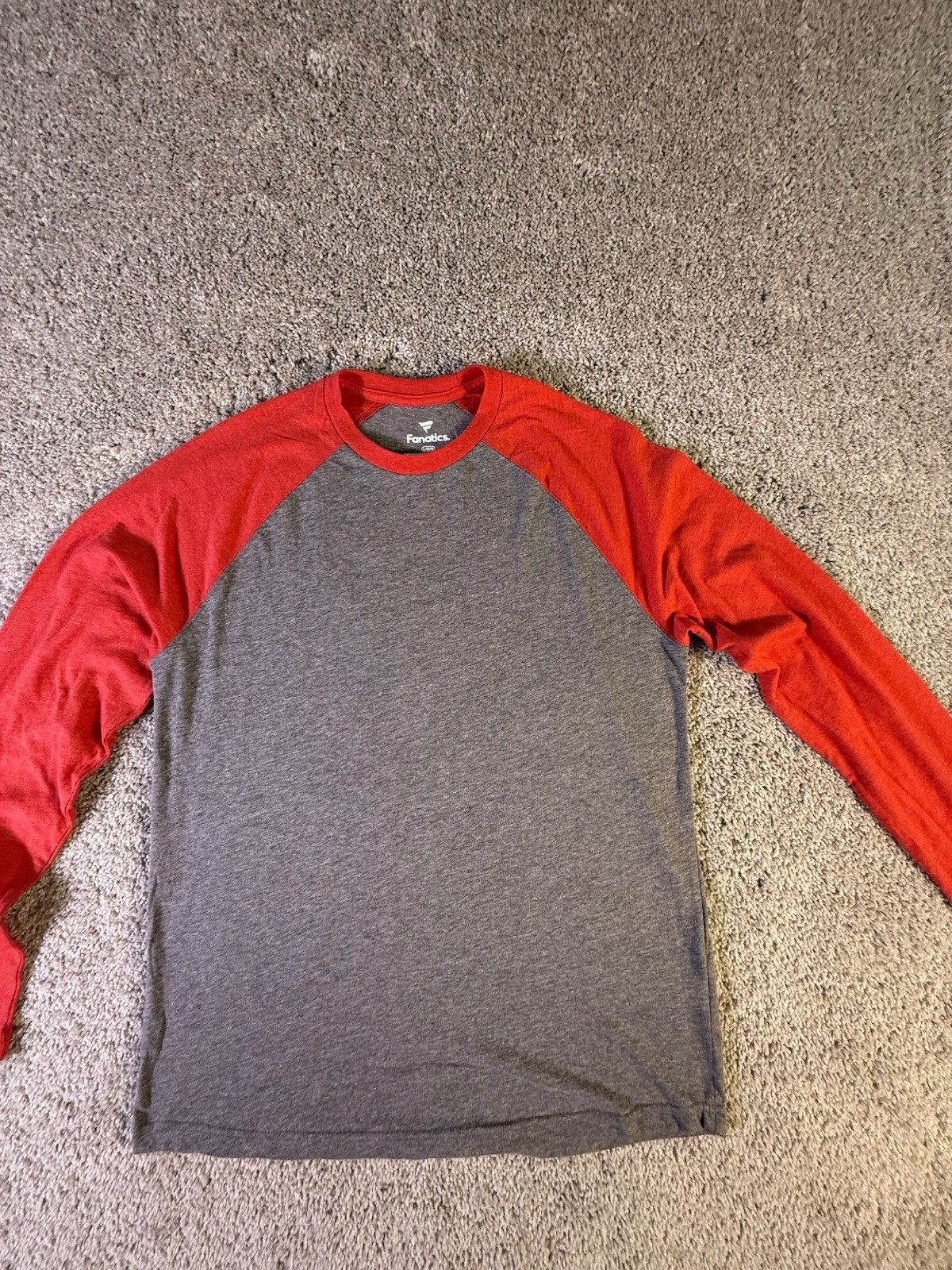 NWOT Fanatics Men’s Baseball T Shirt Long Sleeve Gray and Red Size Large NWOT Fanatics Men’s Baseball T Shirt Long Sleeve Gray and Red Size Large