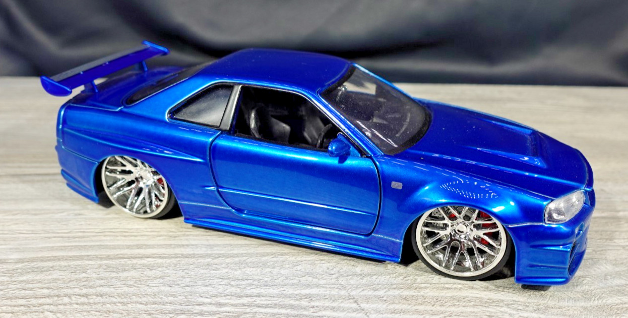 Jada Toys 2002 Nissan Skyline GTR R34 1/24