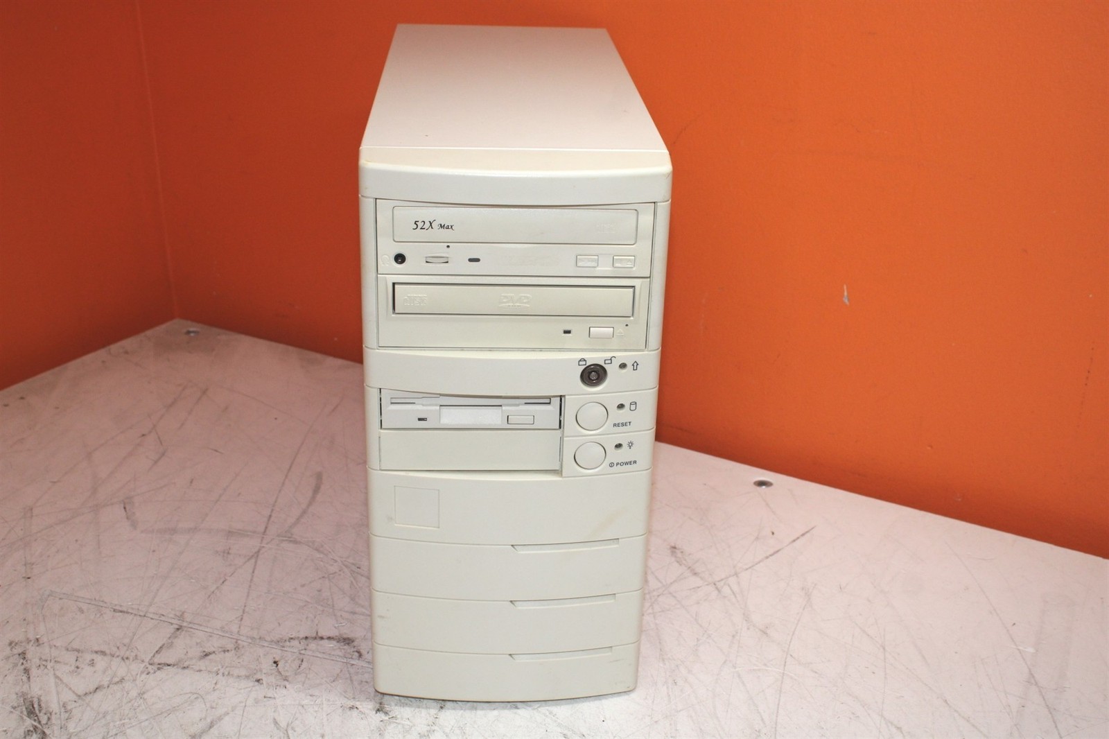 ASUS VX97 Beige AT Tower PC Intel Pentium-MMX 200MHz 8MB 0HD