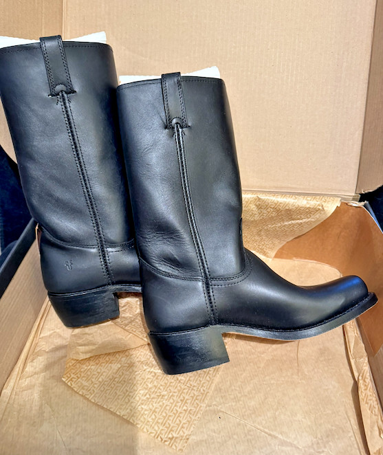NIB FRYE Cavalry 12L Men\'s 8.5M (W9-9.5M). FREE US SHIPPING. 30-day RETURNS NIB FRYE Cavalry 12L Men\'s 8.5M (W9-9.5M). FREE US SHIPPING. 30-day RETURNS