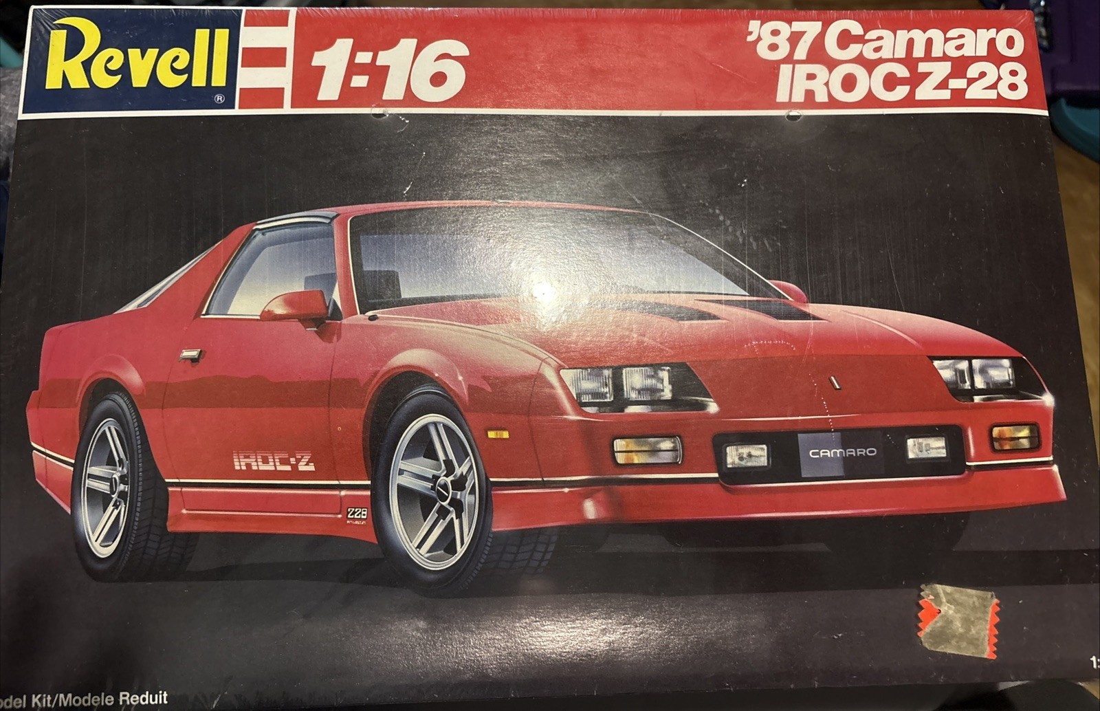 Revell 1/16 Scale 1987 Chevy Camaro IROC-Z Z28 Model Kit #7471