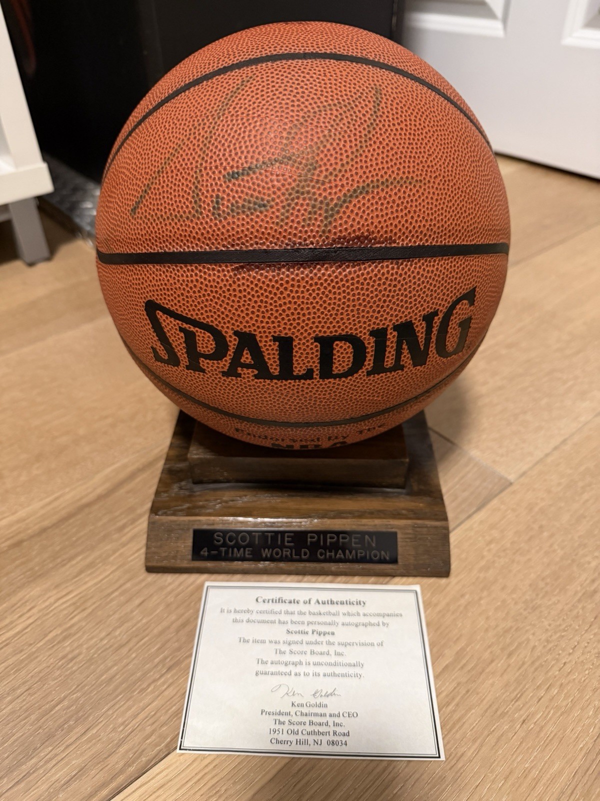 Scottie Pippen Signed Spalding NBA Ball QVC Exclusive wood stand Ken Goldin COA 